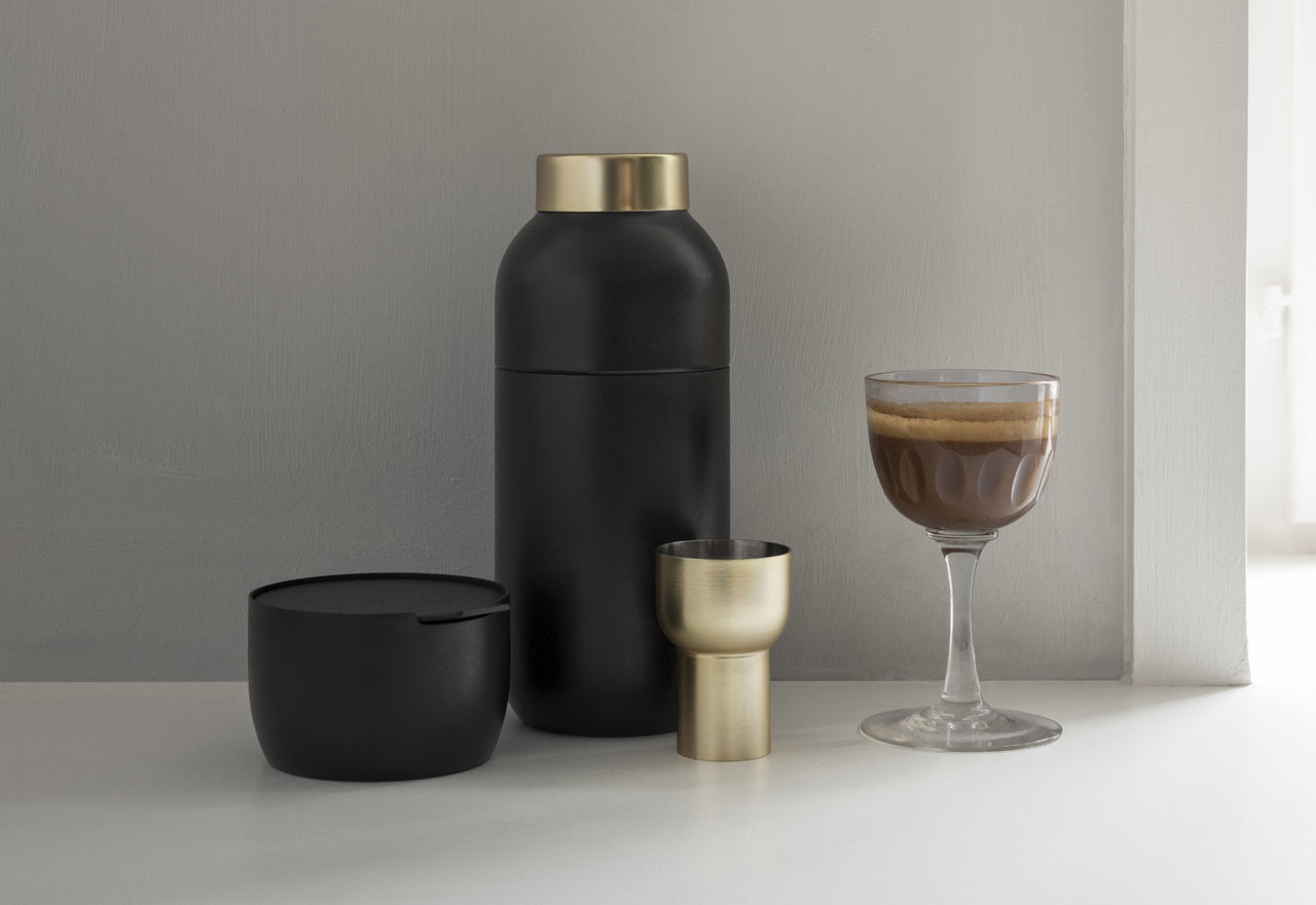 Stelton Expands Collar Collection to Include a Bar Set-0