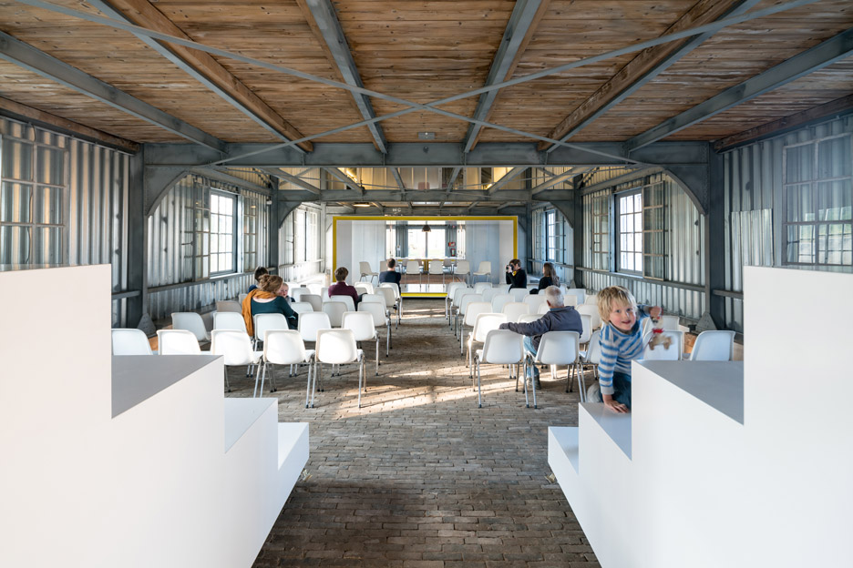 阿姆斯特丹艺术中心创意移动家具设计-16