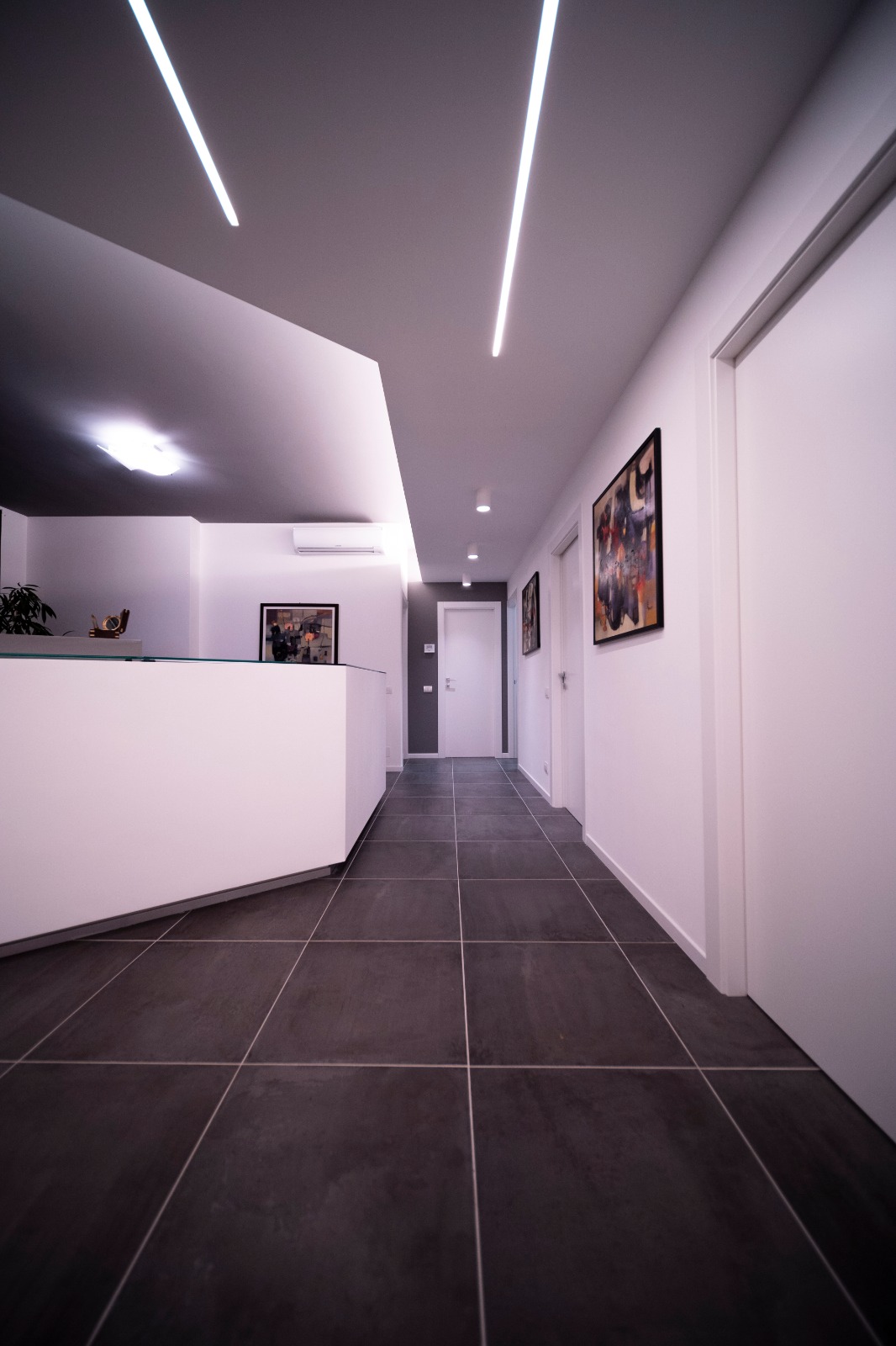 2019 年完成的意大利建筑工作室室内设计案例-1