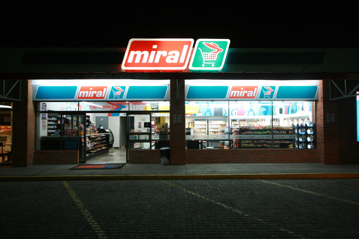 墨西哥 Miral 购物中心 | RIMA Arquitectura 室内设计佳作-7