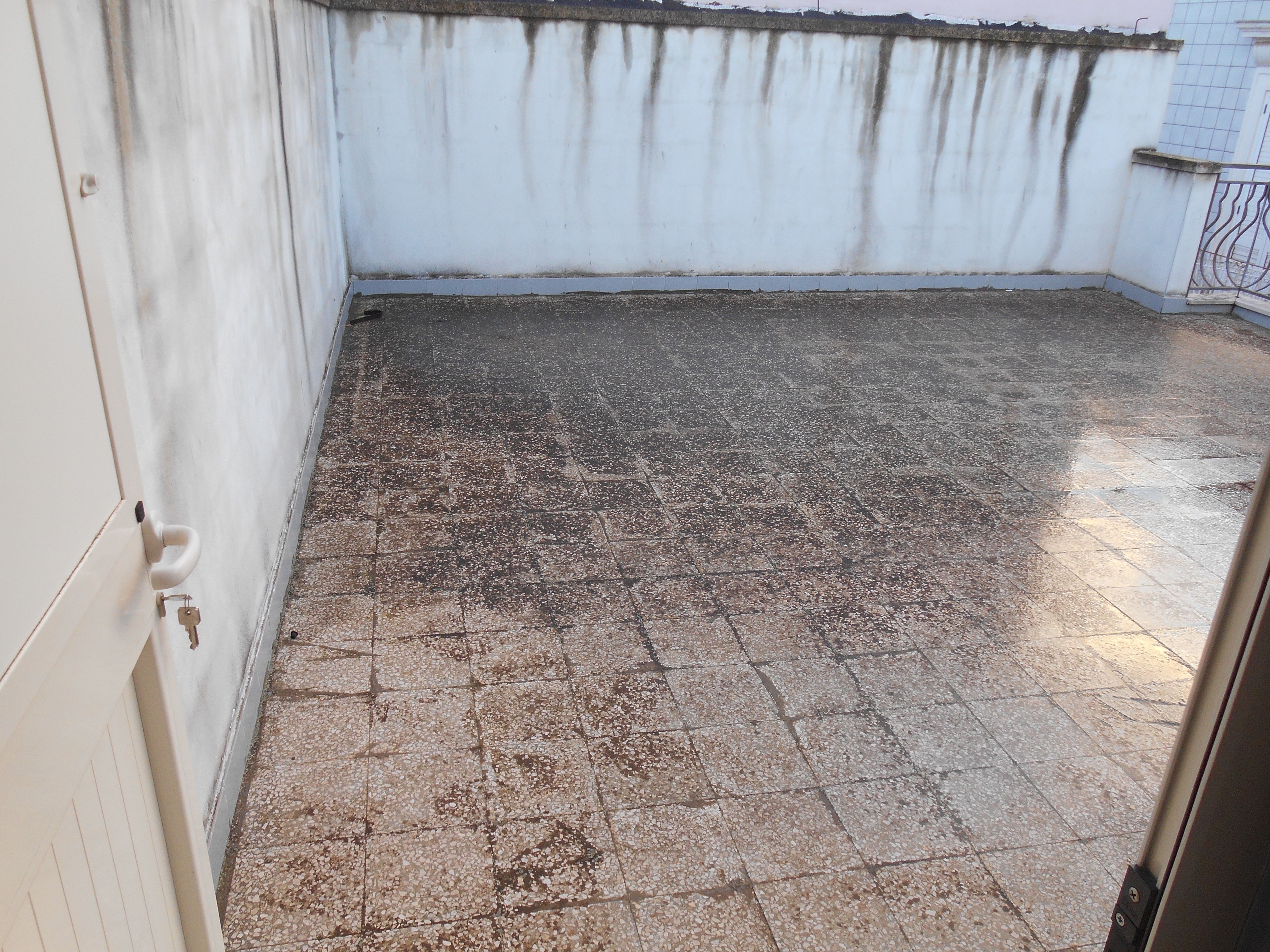 2015 年完成的屋顶保温改造 | 单户住宅的复兴与更新-1