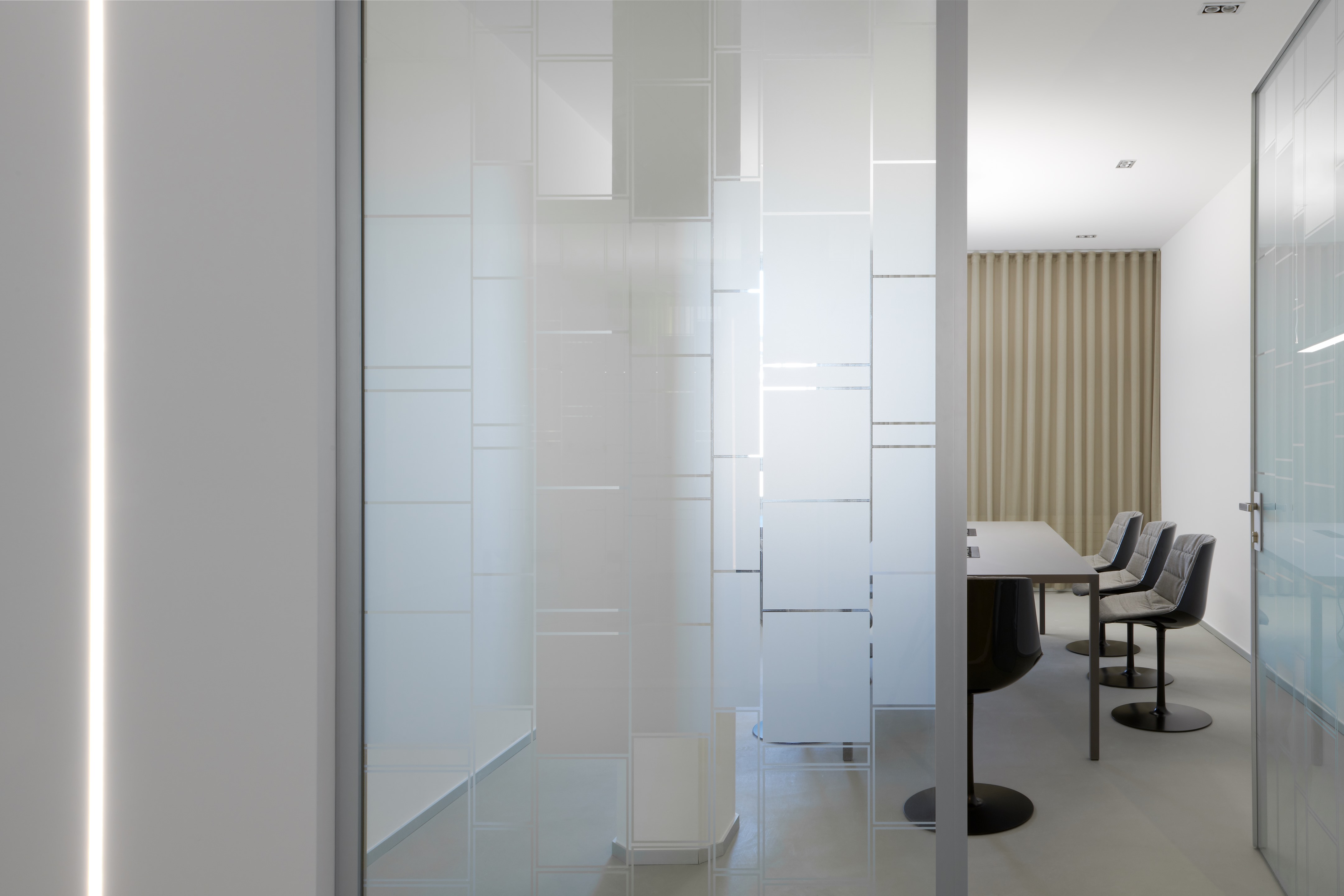 瑞士卢加诺律师事务所办公室设计-15