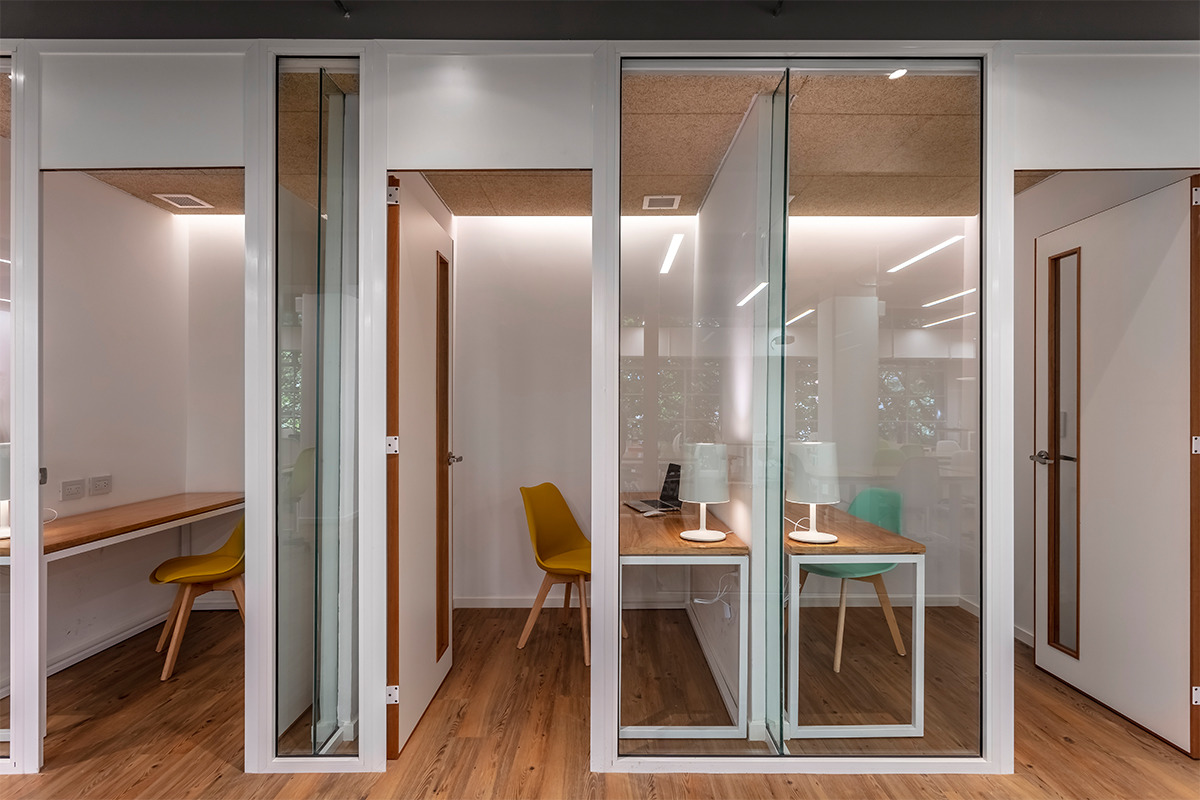 灵活多变的空间设计,打造线上线下融合的教育基地-29