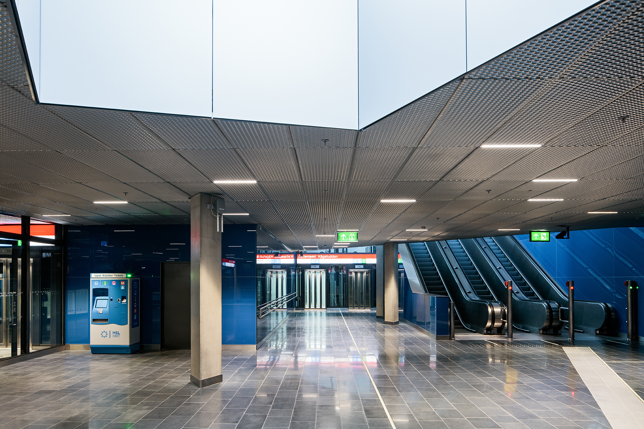 基拉涅米地铁站-13