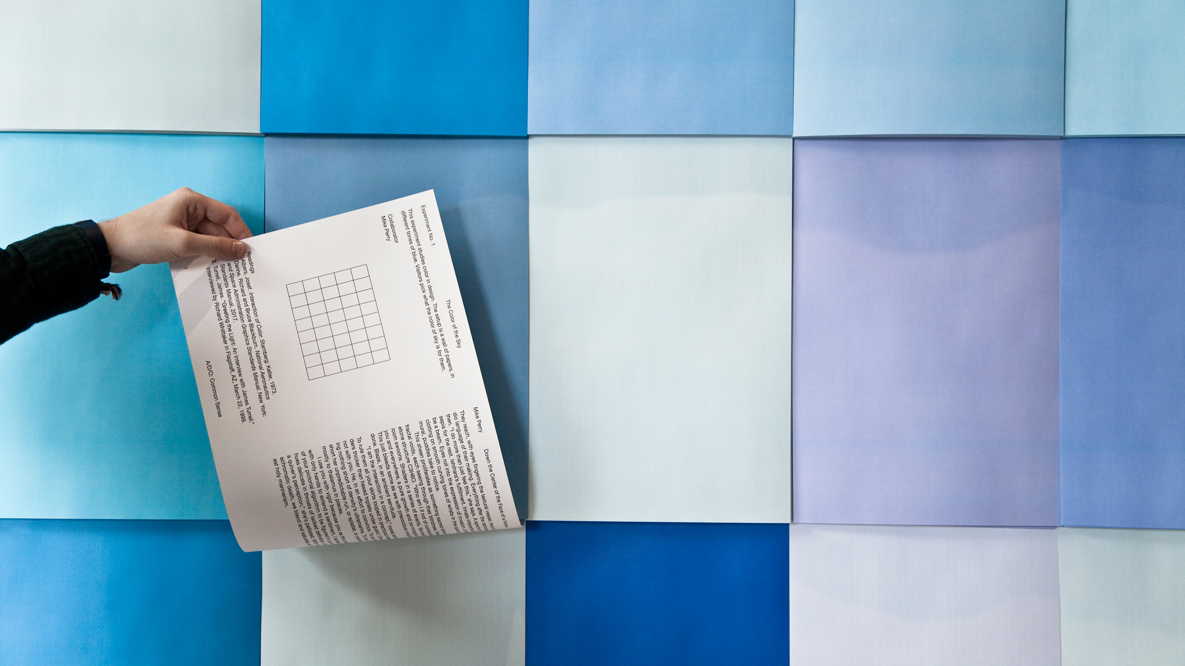 布鲁克林 A/D/O 设计中心举办的天空色彩与汉堡包互动展-0