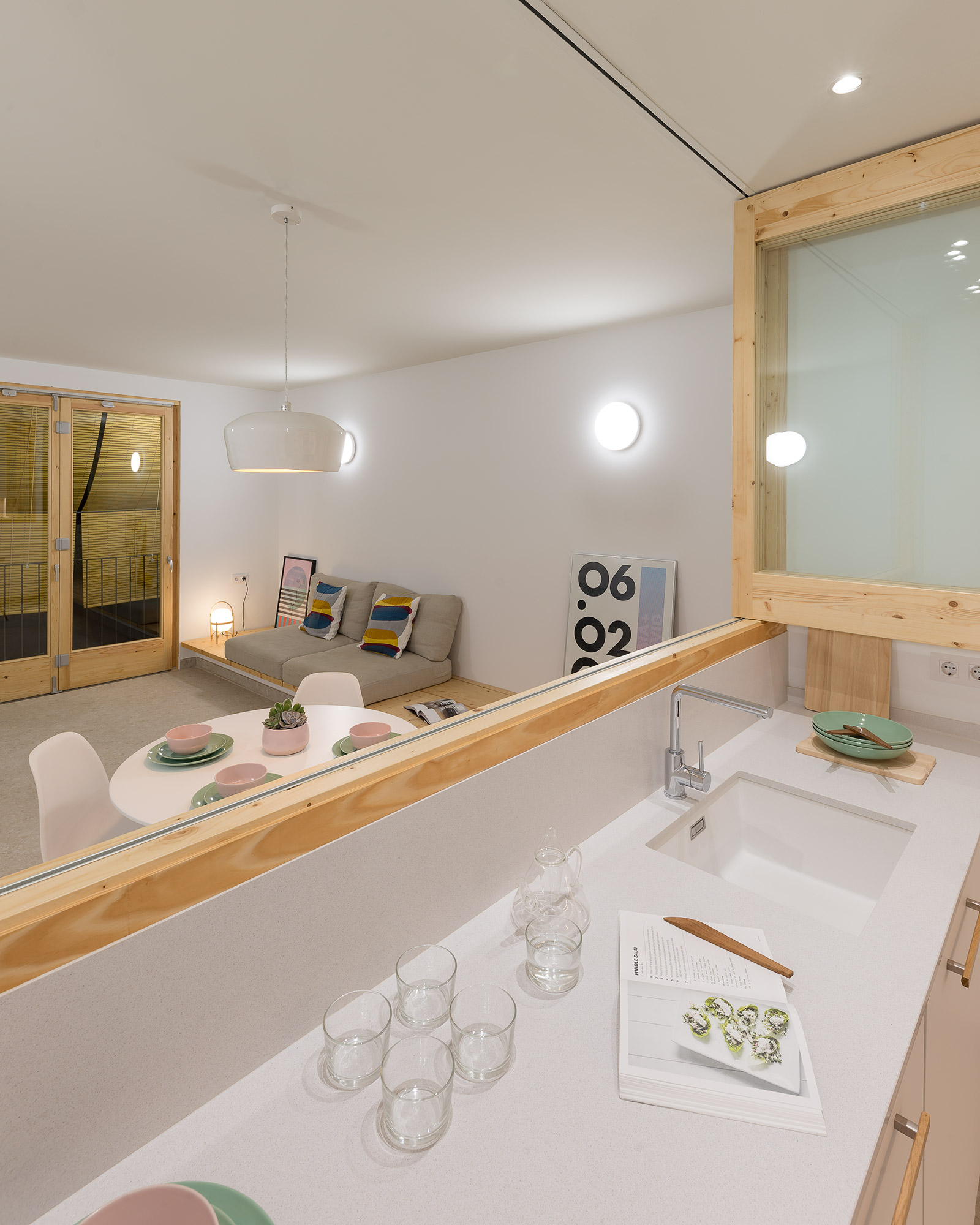 历史中心公寓的现代翻新-25