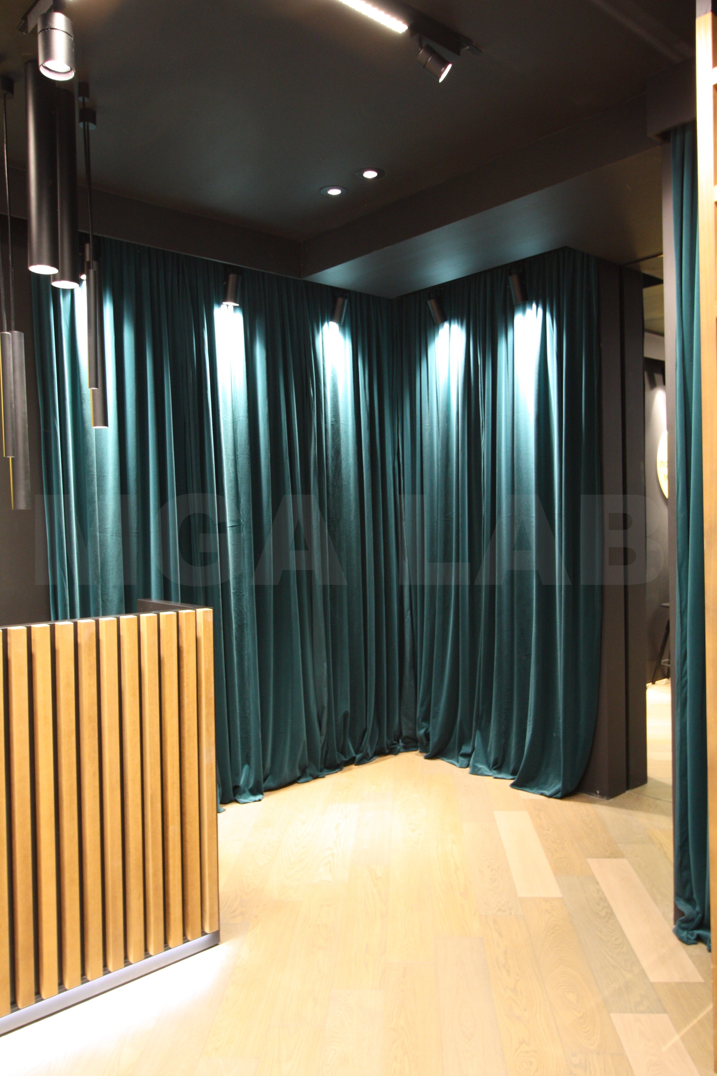 2016 年雷贾尼照明展台设计-5