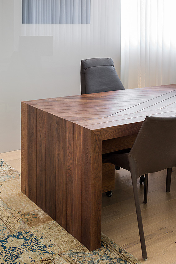 双层玻璃墙的整形诊所-13