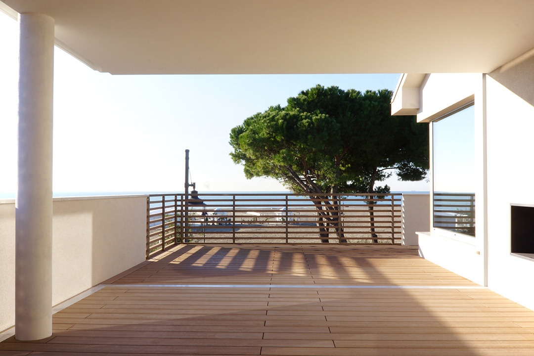 意大利 Grado 海滩度假别墅 | 海景与室内设计的完美融合-5