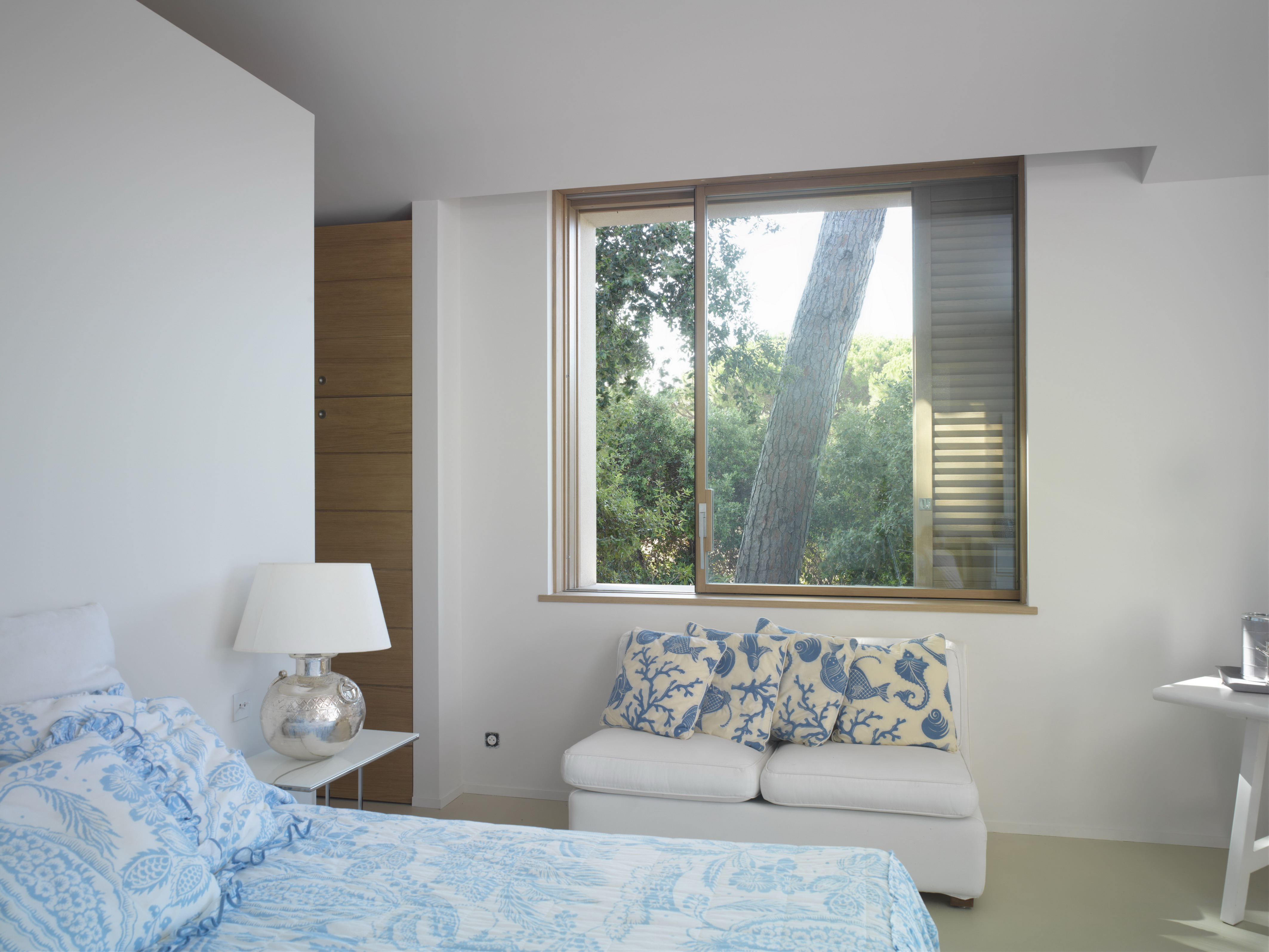 现代简约圣特罗佩别墅-15