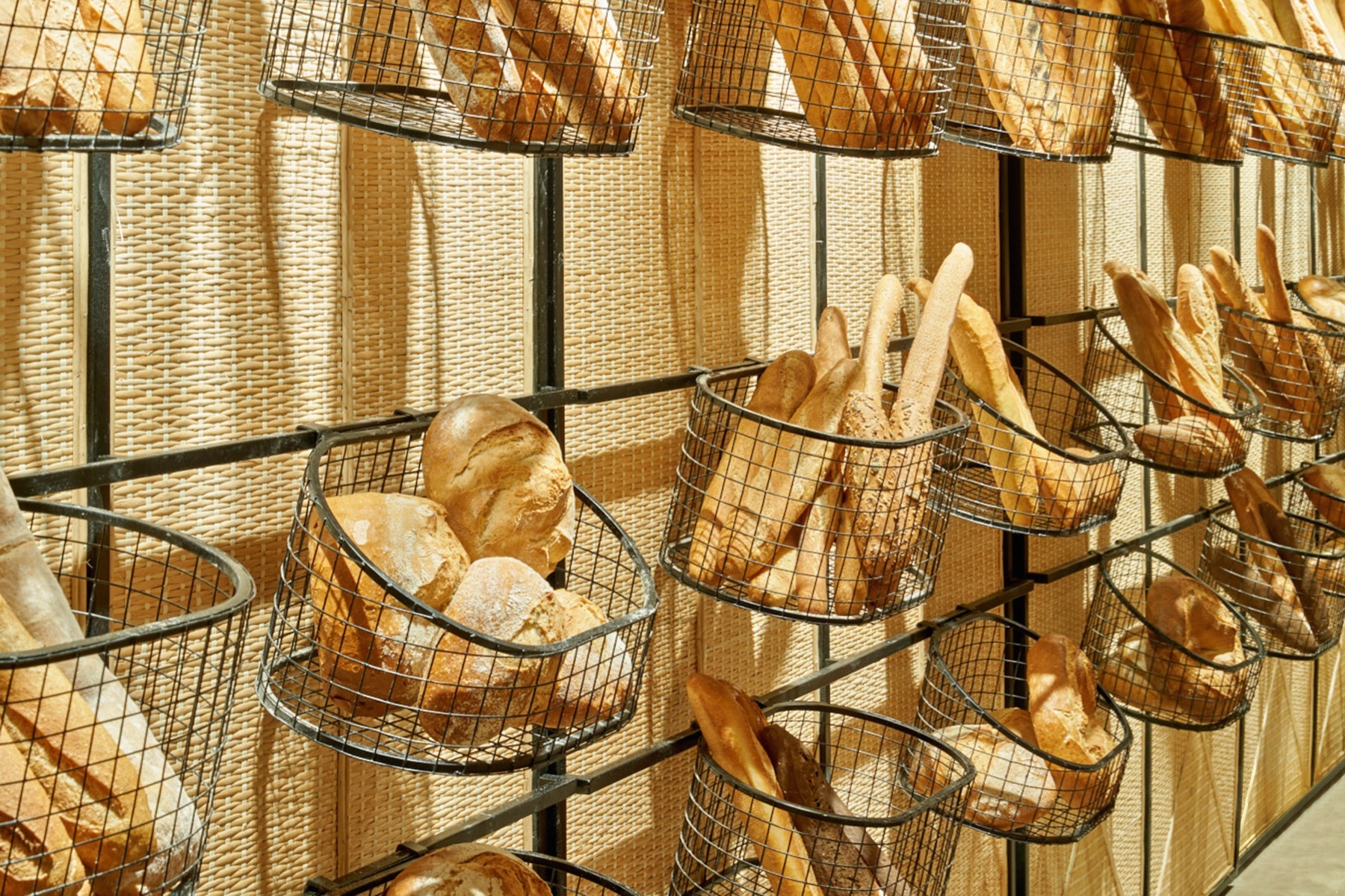 传统与创新的完美结合——La Forneria I 面包店设计-8