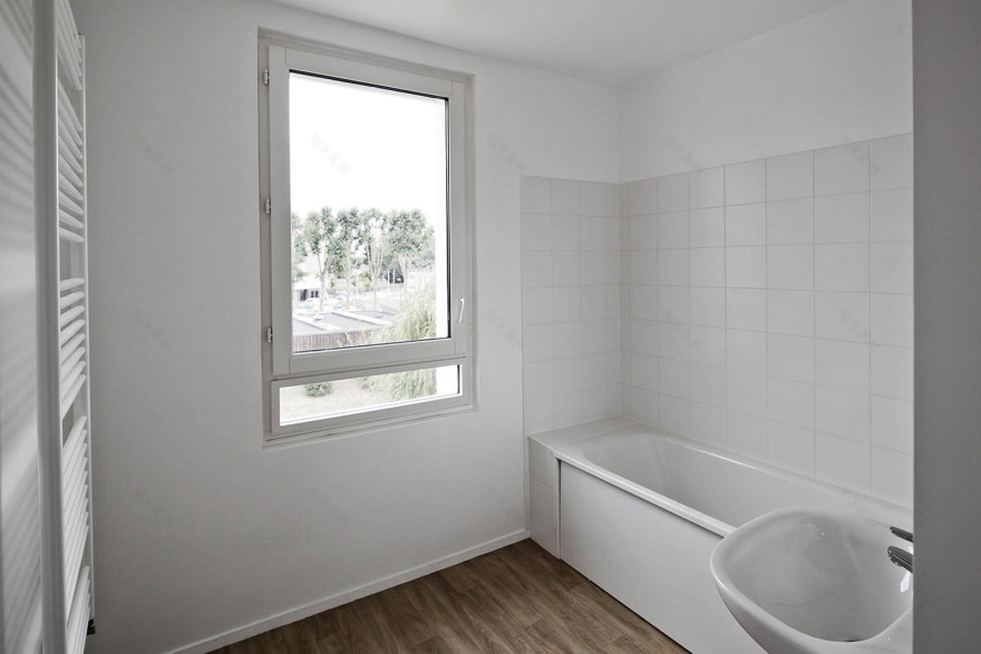 融入城市肌理的绿色住宅设计-14