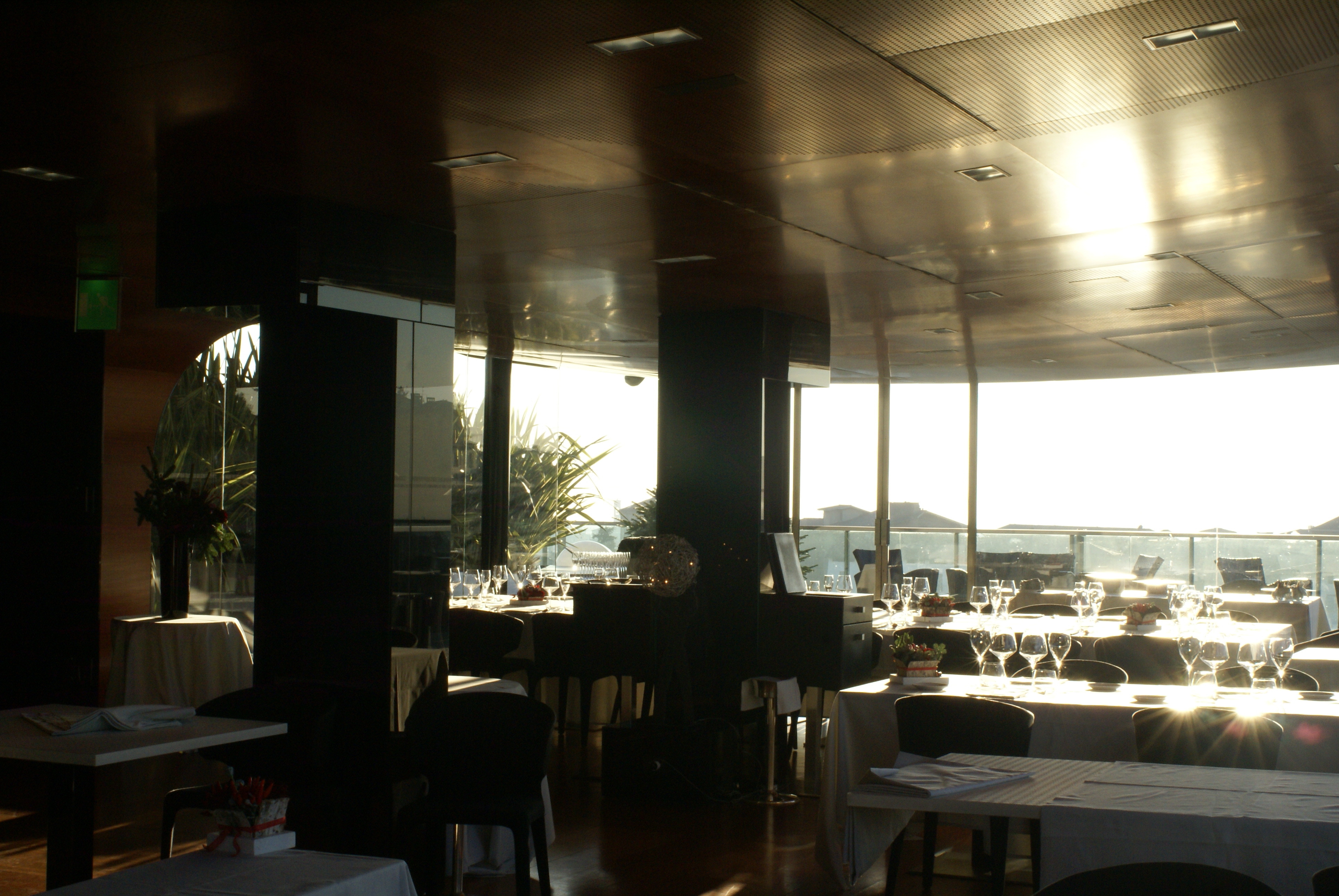 意式风情屋顶花园餐厅-17