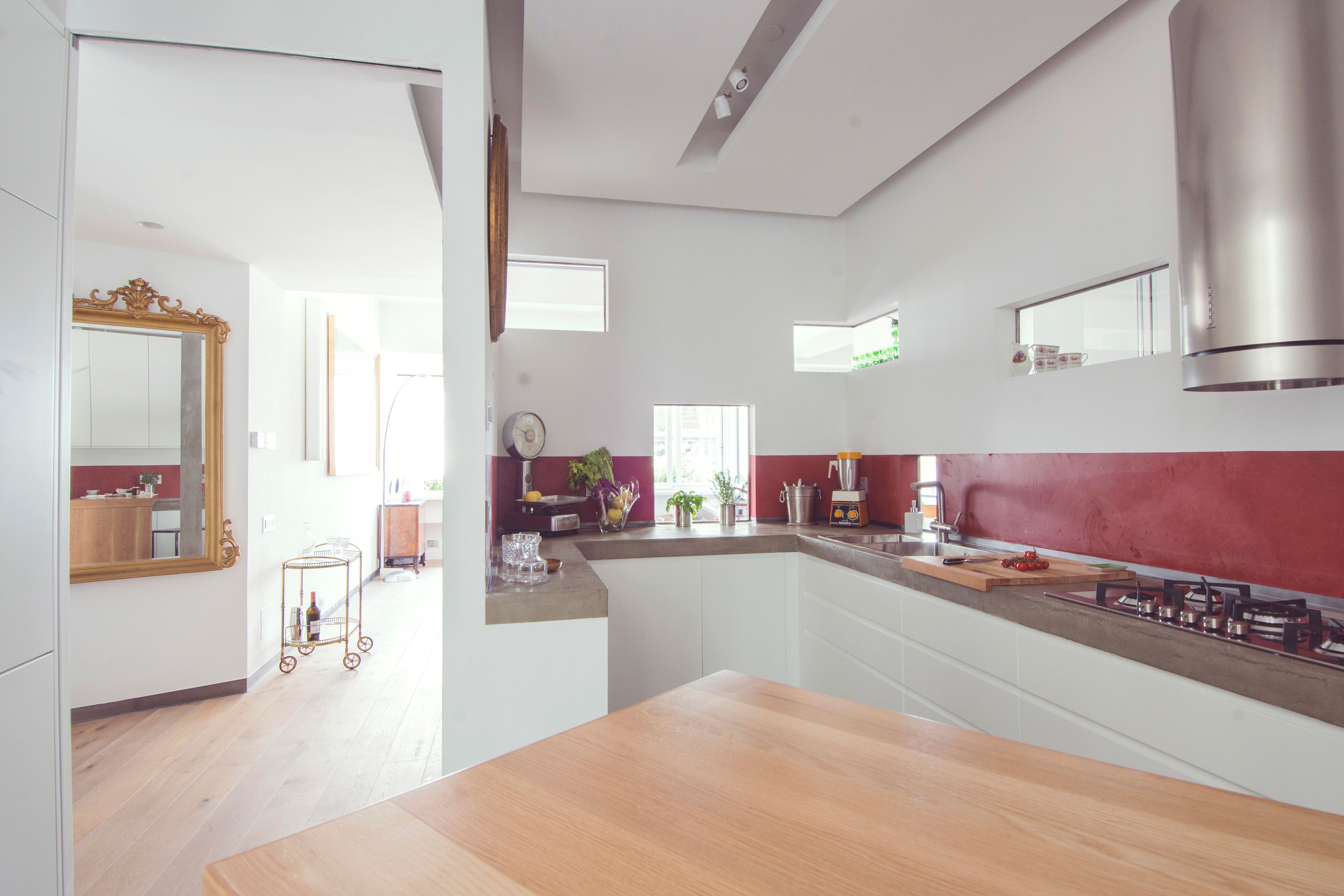 罗马 Parioli 区公寓 | 微水泥打造的现代厨房空间-3