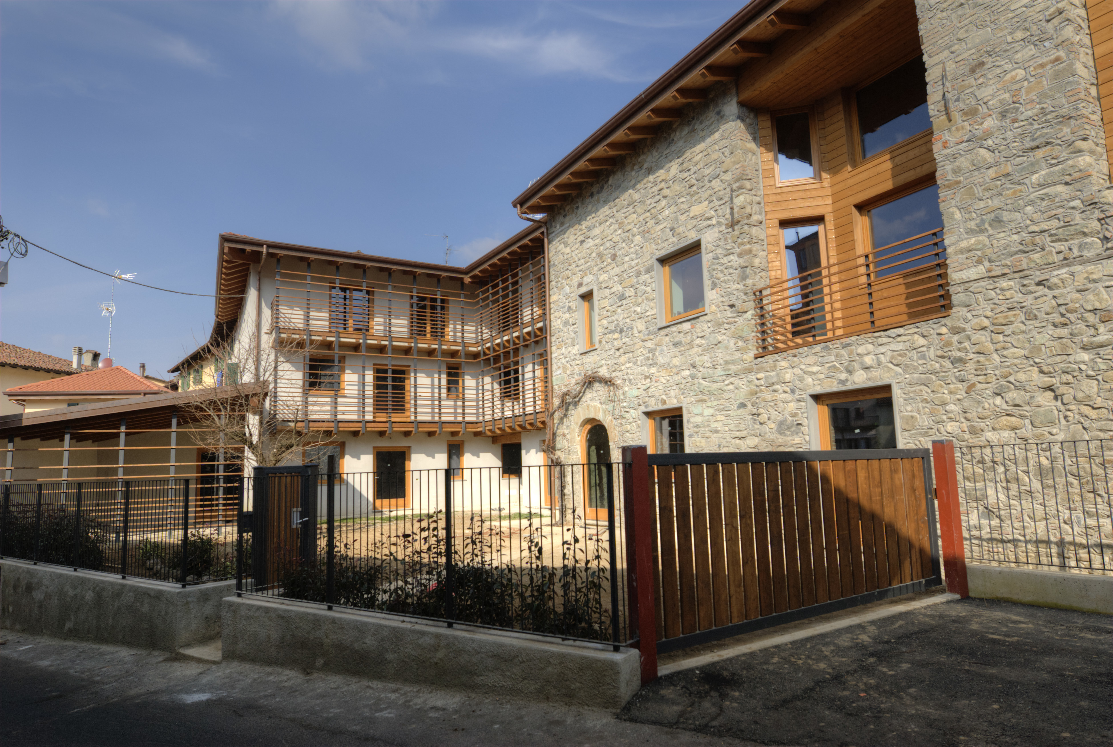 融合传统与现代的意大利乡村住宅改造-3