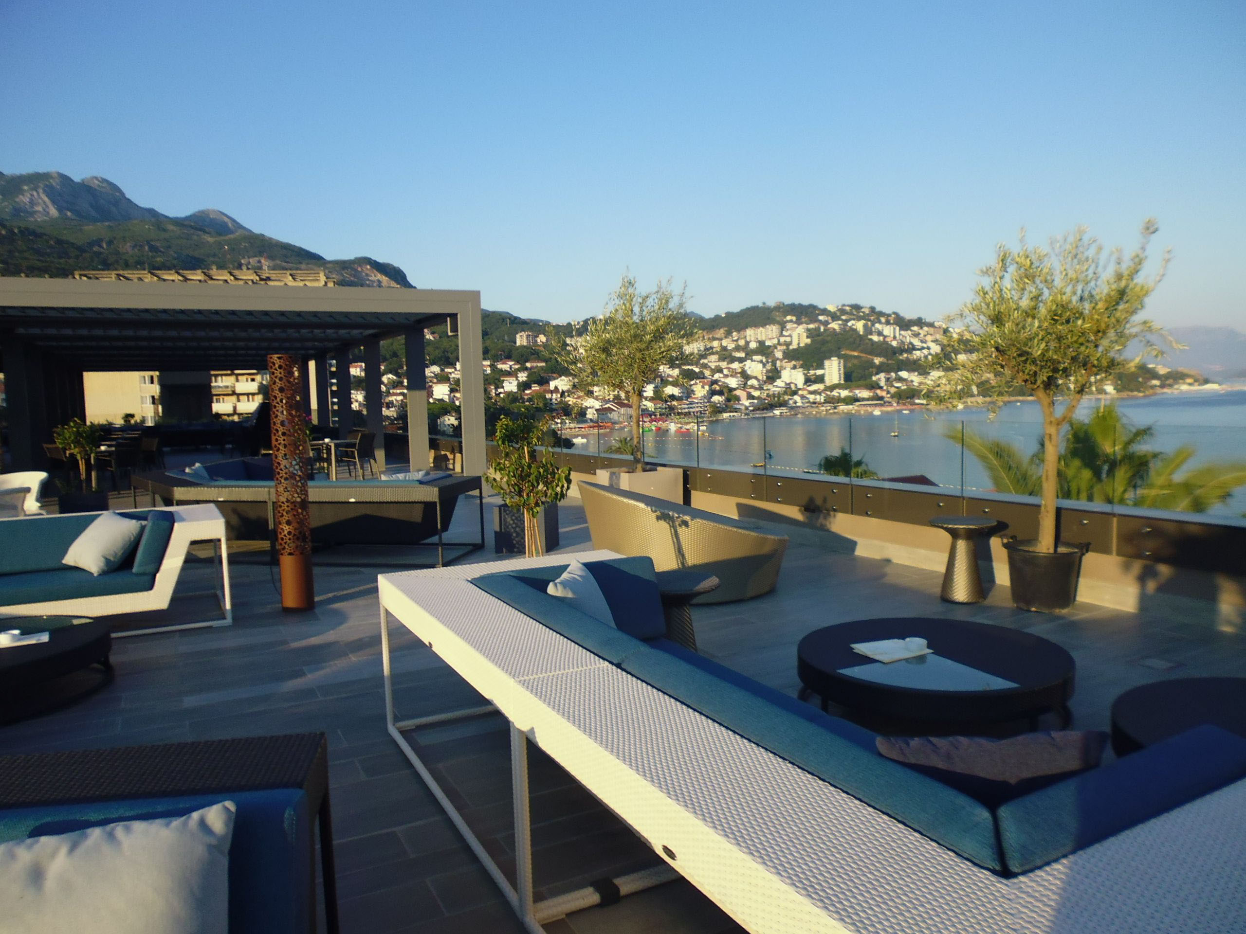 阿联酋 Palmonbay 建筑公司 | 现代简约的海湾风格-4