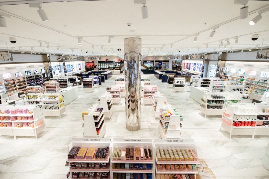 伦敦 Selfridges 百货“美发美容大厅”-5