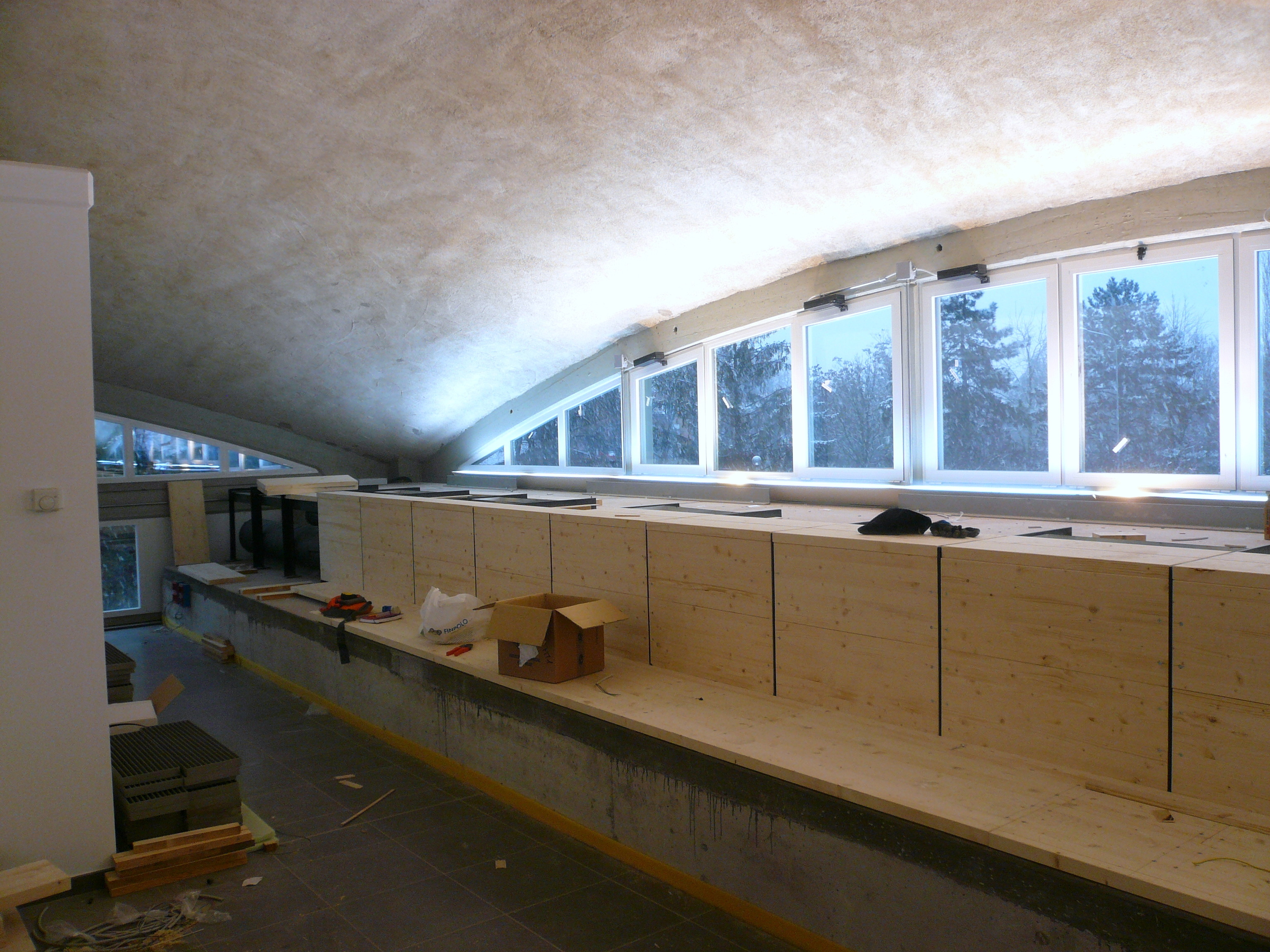 2011 年建设的多功能文化中心——O.S.E.A-0