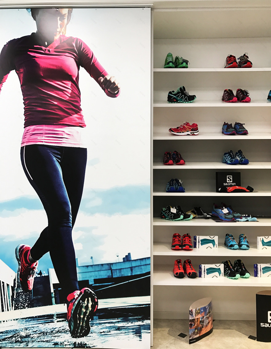 运动鞋专卖店设计-3