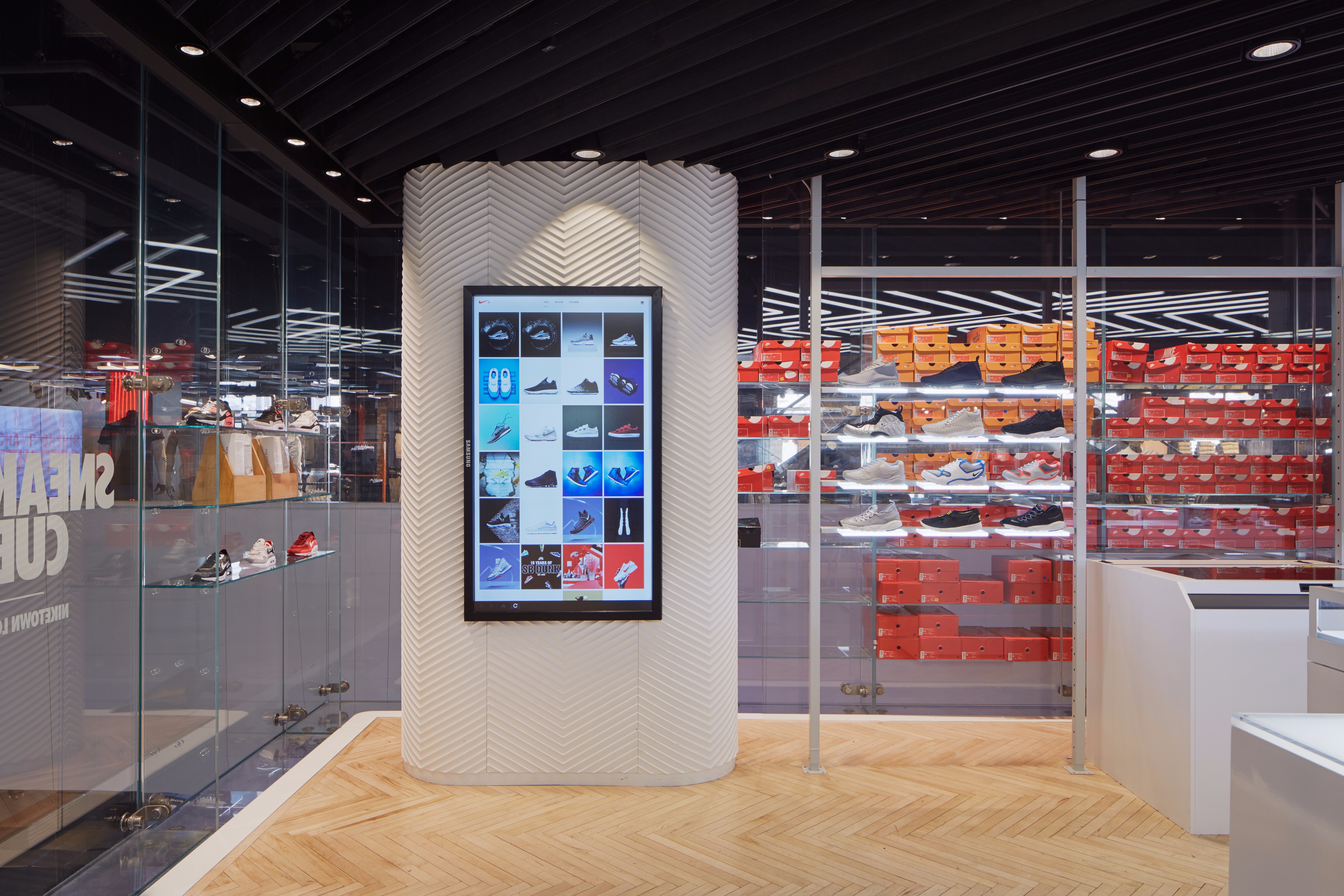 伦敦耐克旗舰店,现代与古典的完美融合-7