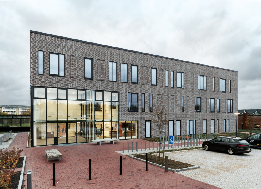 北欧校园教育中心,创新空间与协同作用的建筑-40