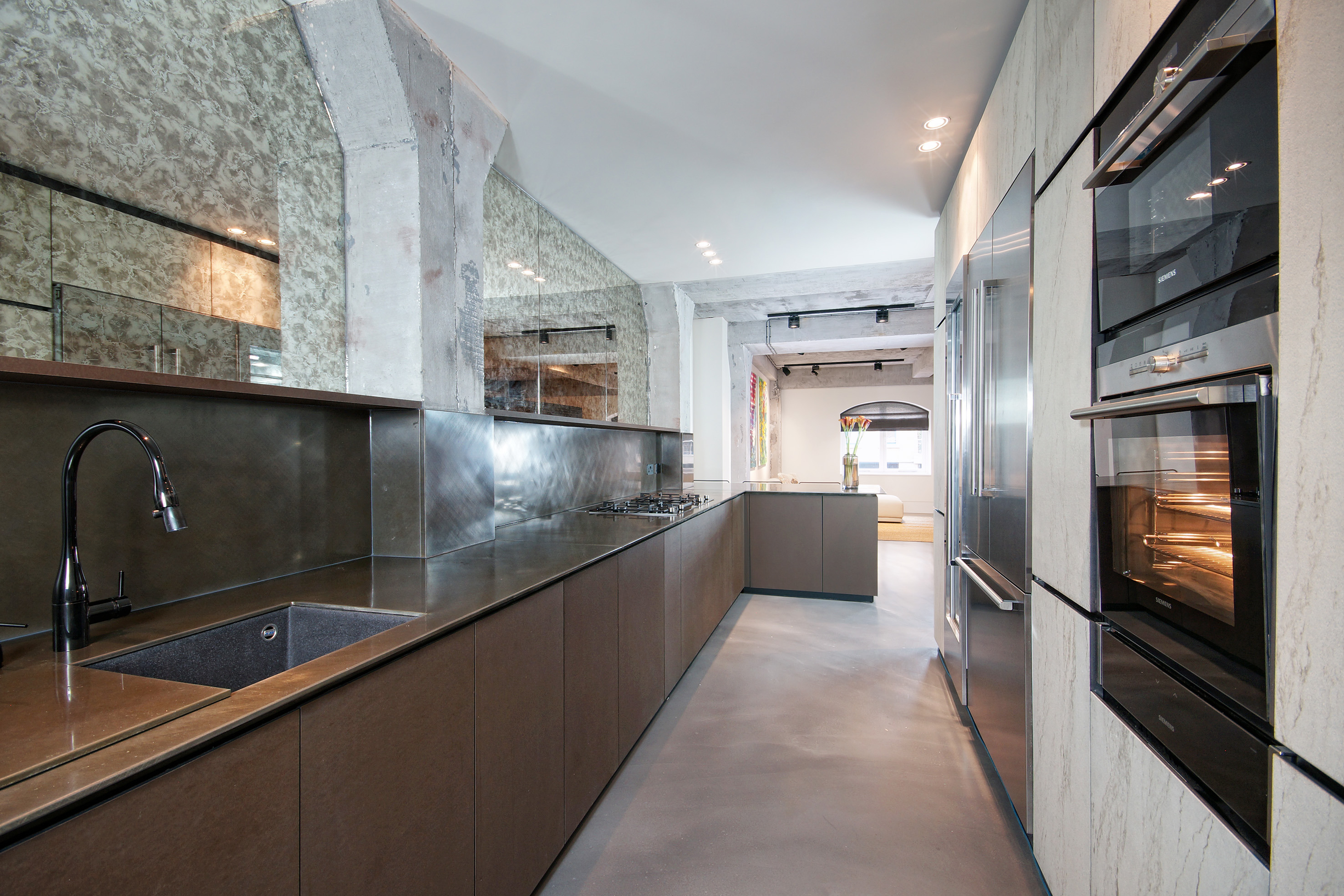 伦敦名流聚集地，工业风奢华公寓-2