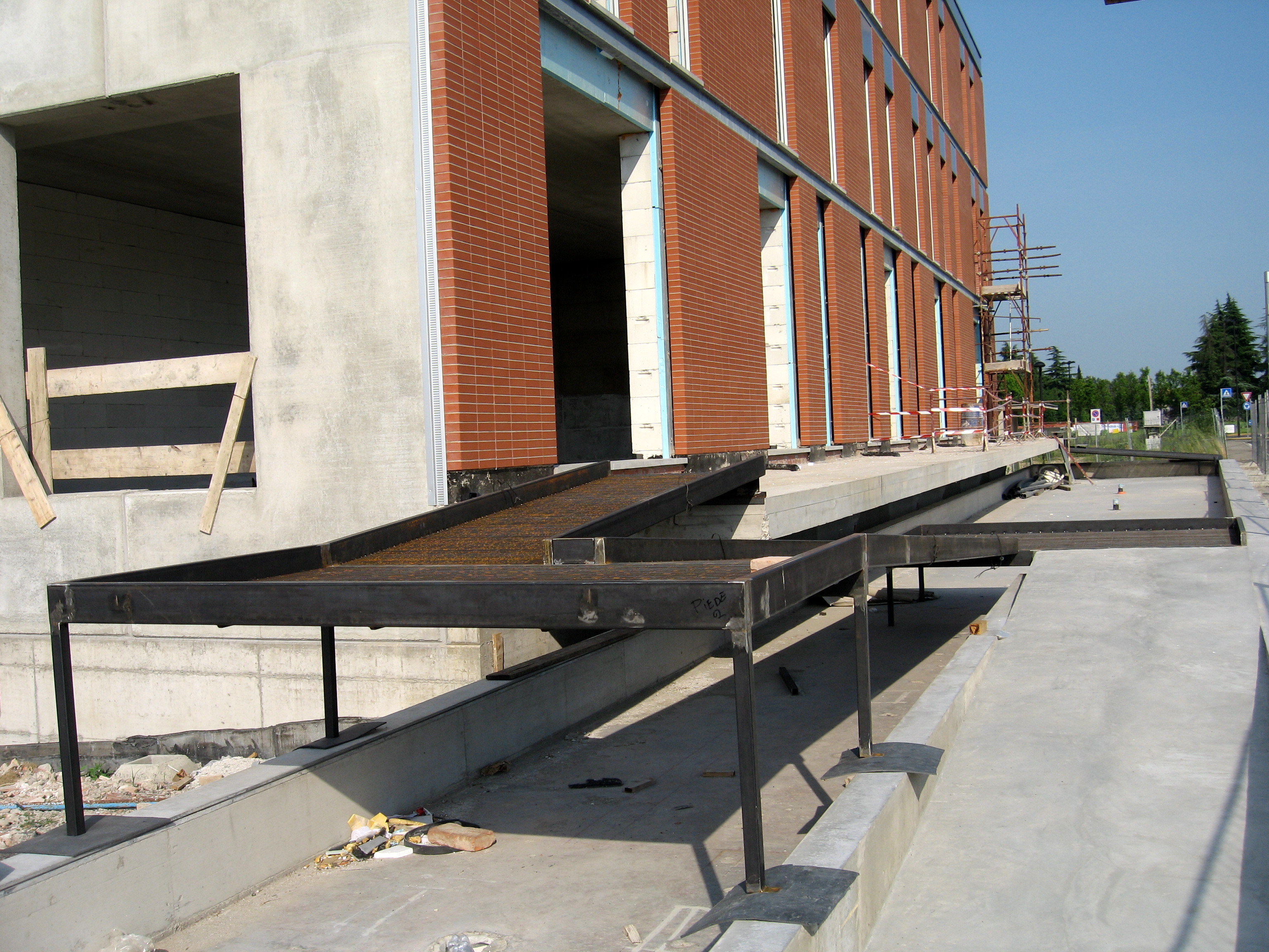 2013 年完成的 Direzionale 办公楼 | 精简现代的设计风格-16