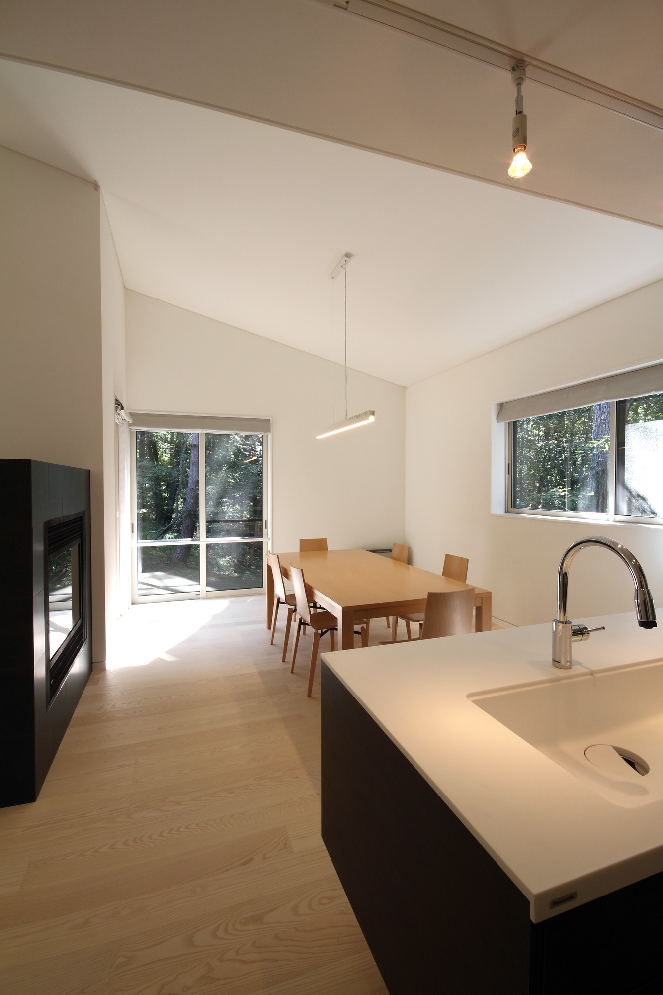 富士山下的木质别墅——自然与舒适的完美融合-35