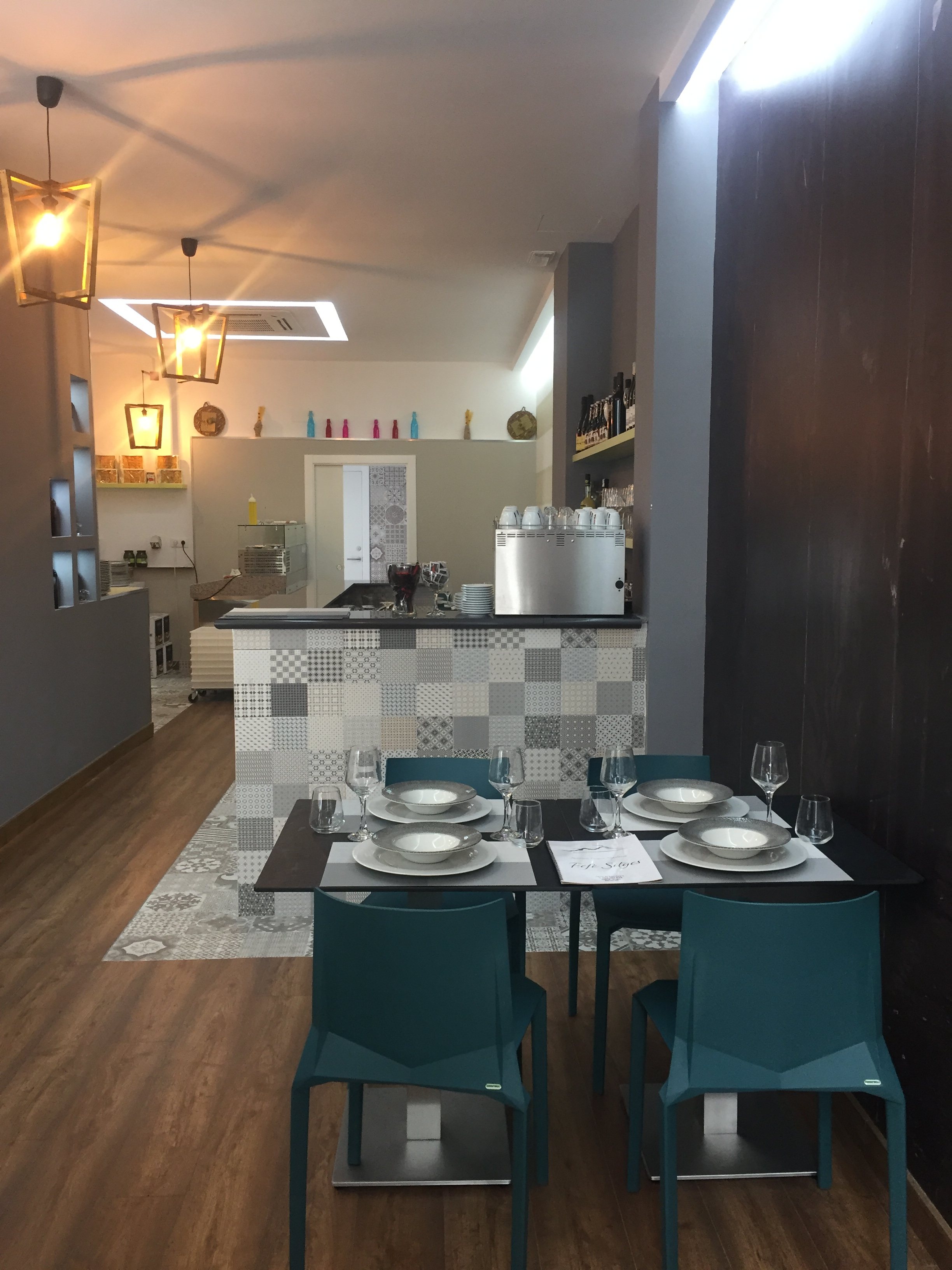 私人别墅改造的意大利餐厅-3