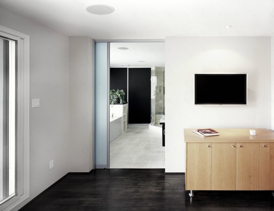 黑色调玻璃隔断打造现代复式公寓-14