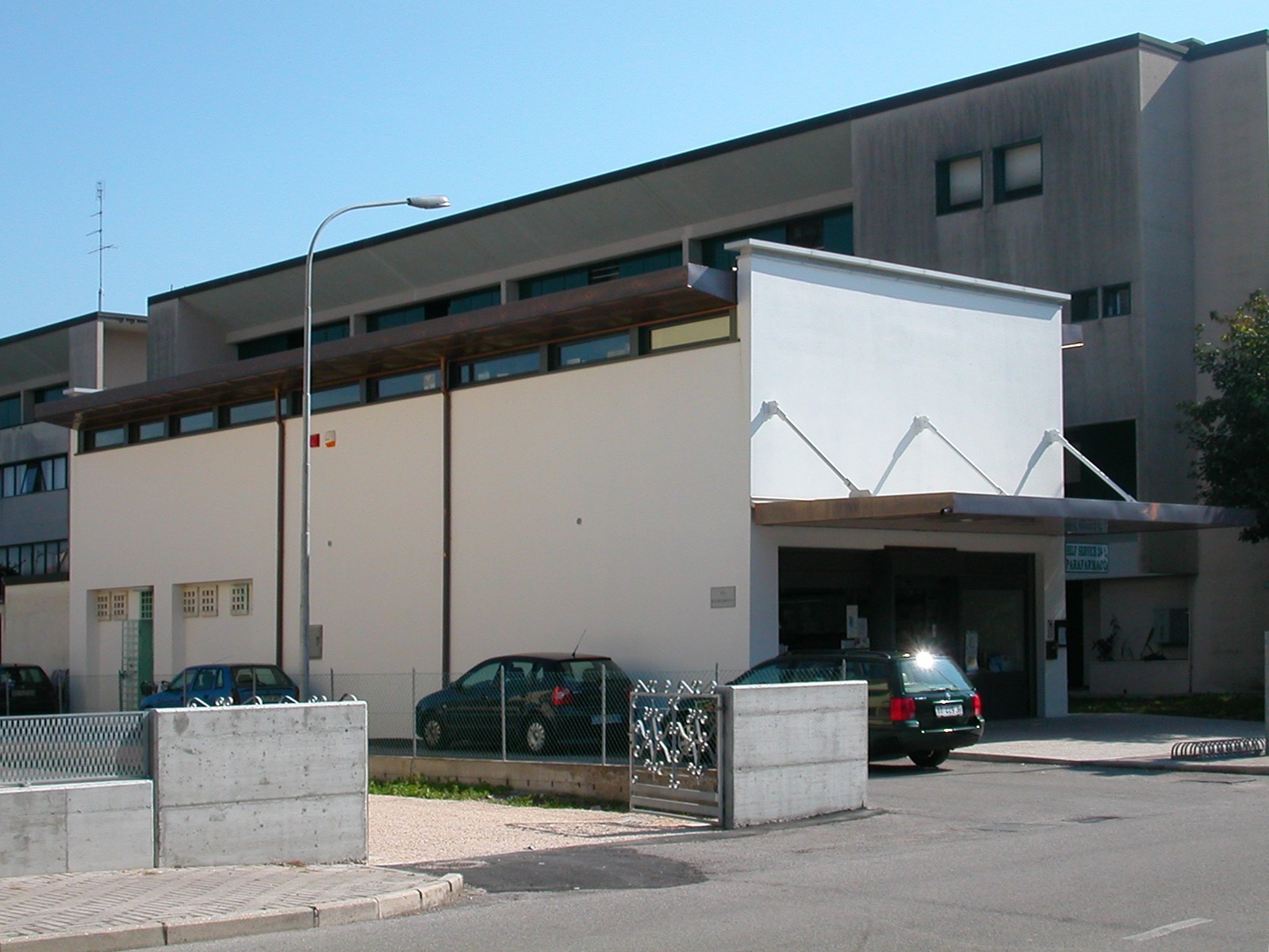 社区药店扩建-0