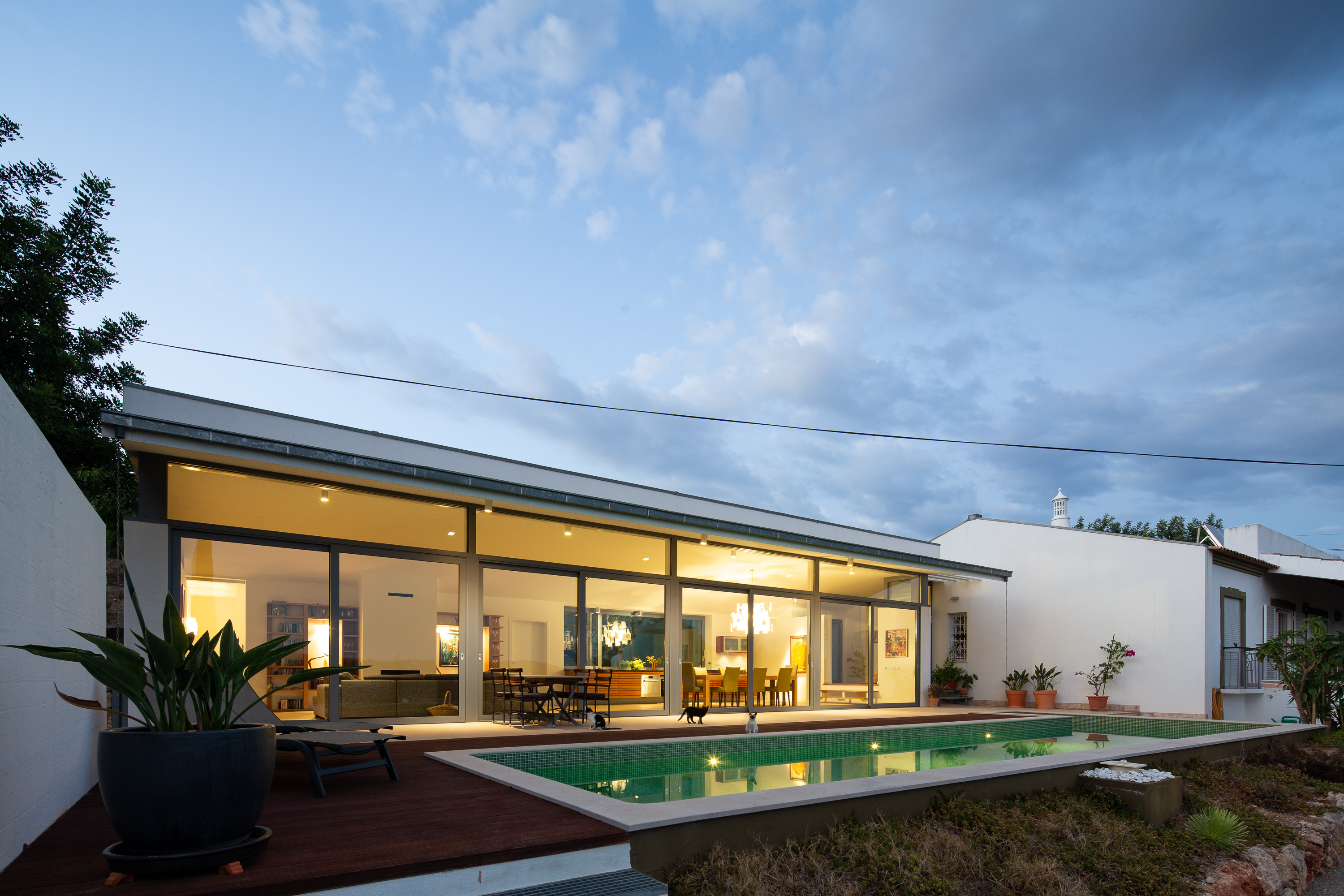 葡萄牙“第三世界开发者”的绿色环保地下别墅-24