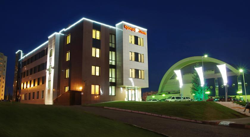 多样街头柱设计展现城市魅力-11