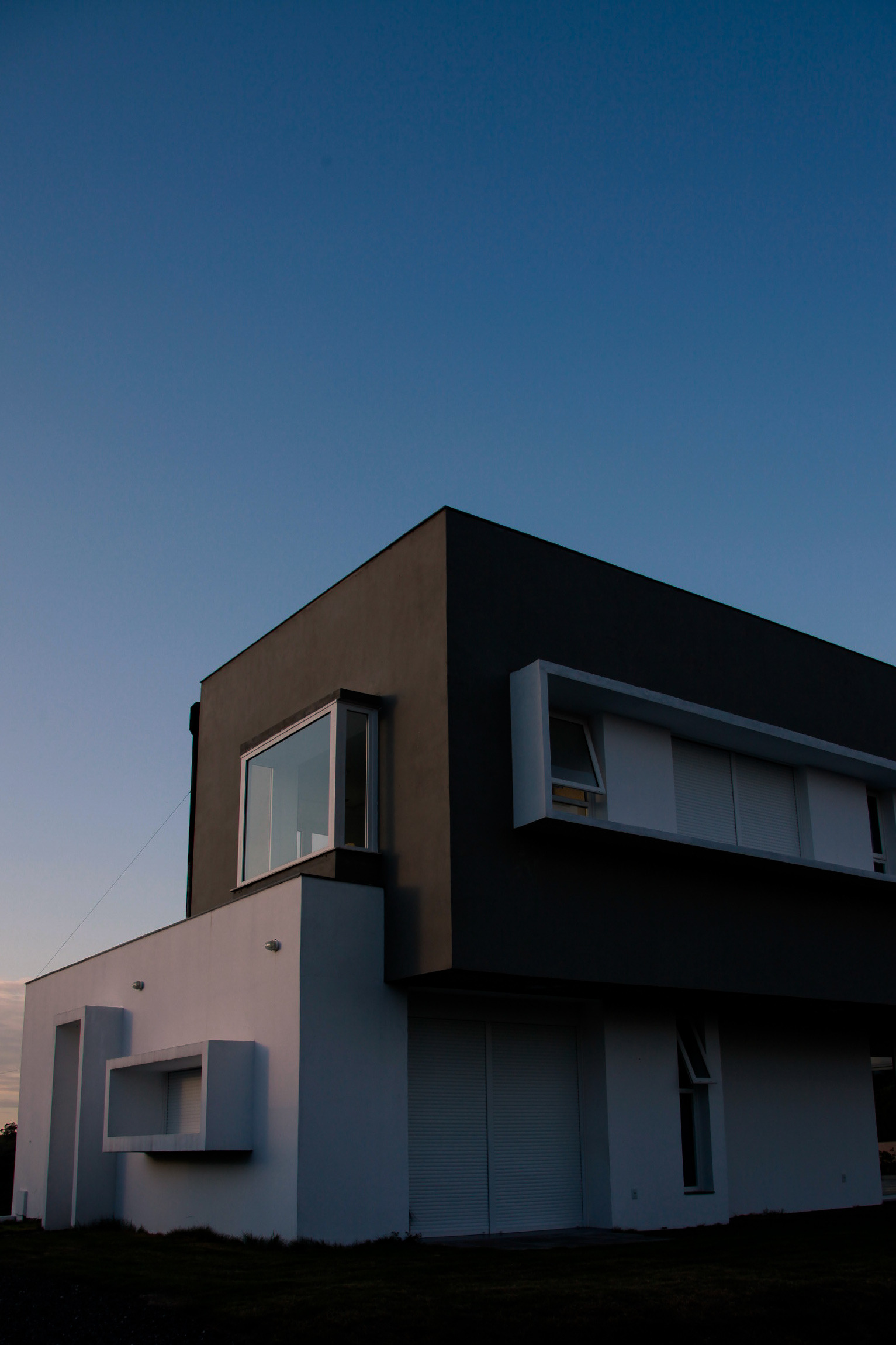 友宅共生 | 融合景观与功能的 445 平米单家庭住宅设计-7