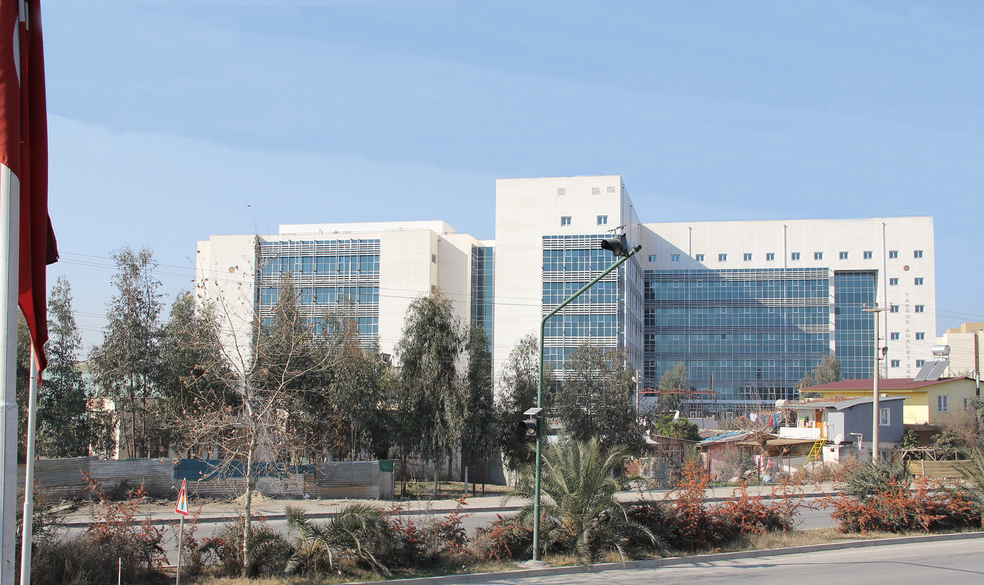 土耳其塔苏斯司法大楼-3