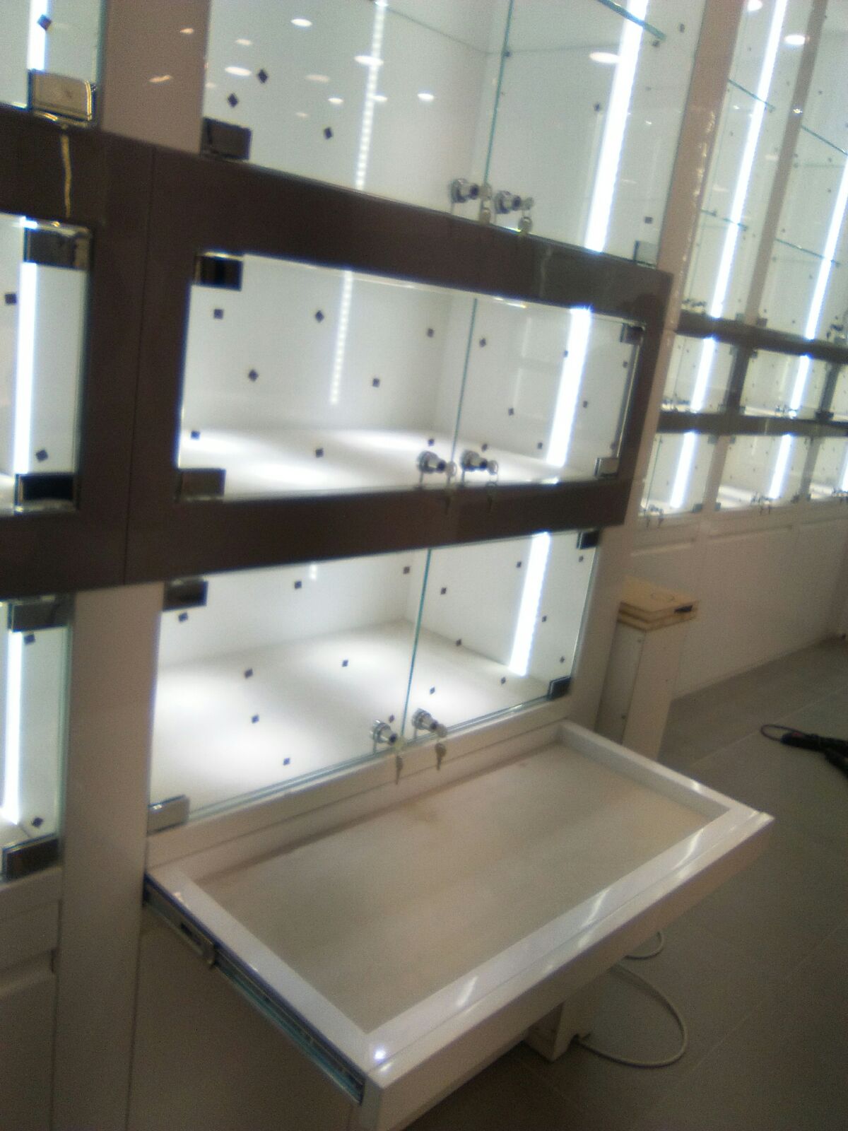 2017 年完成的 gioielleria Aprile 珠宝店设计-10