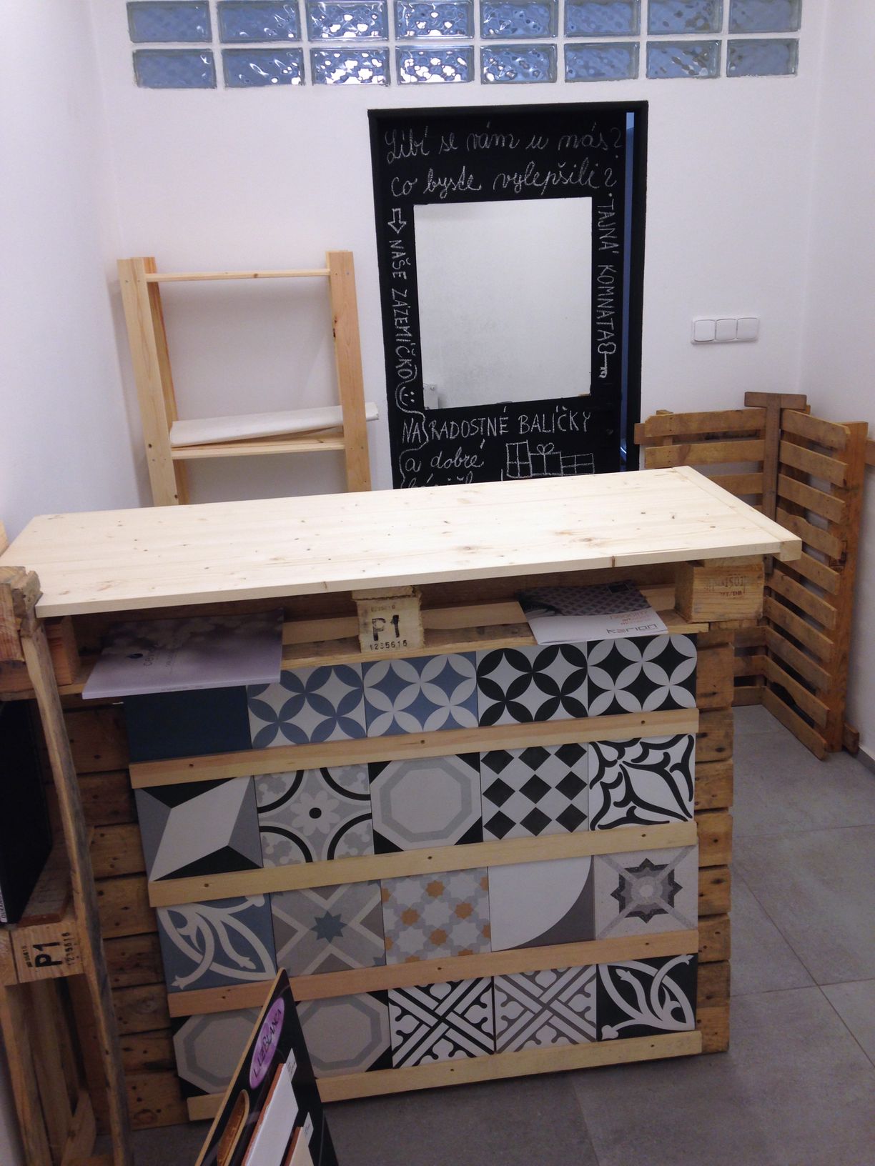 2017 年陶瓷瓷砖展示厅室内设计-7