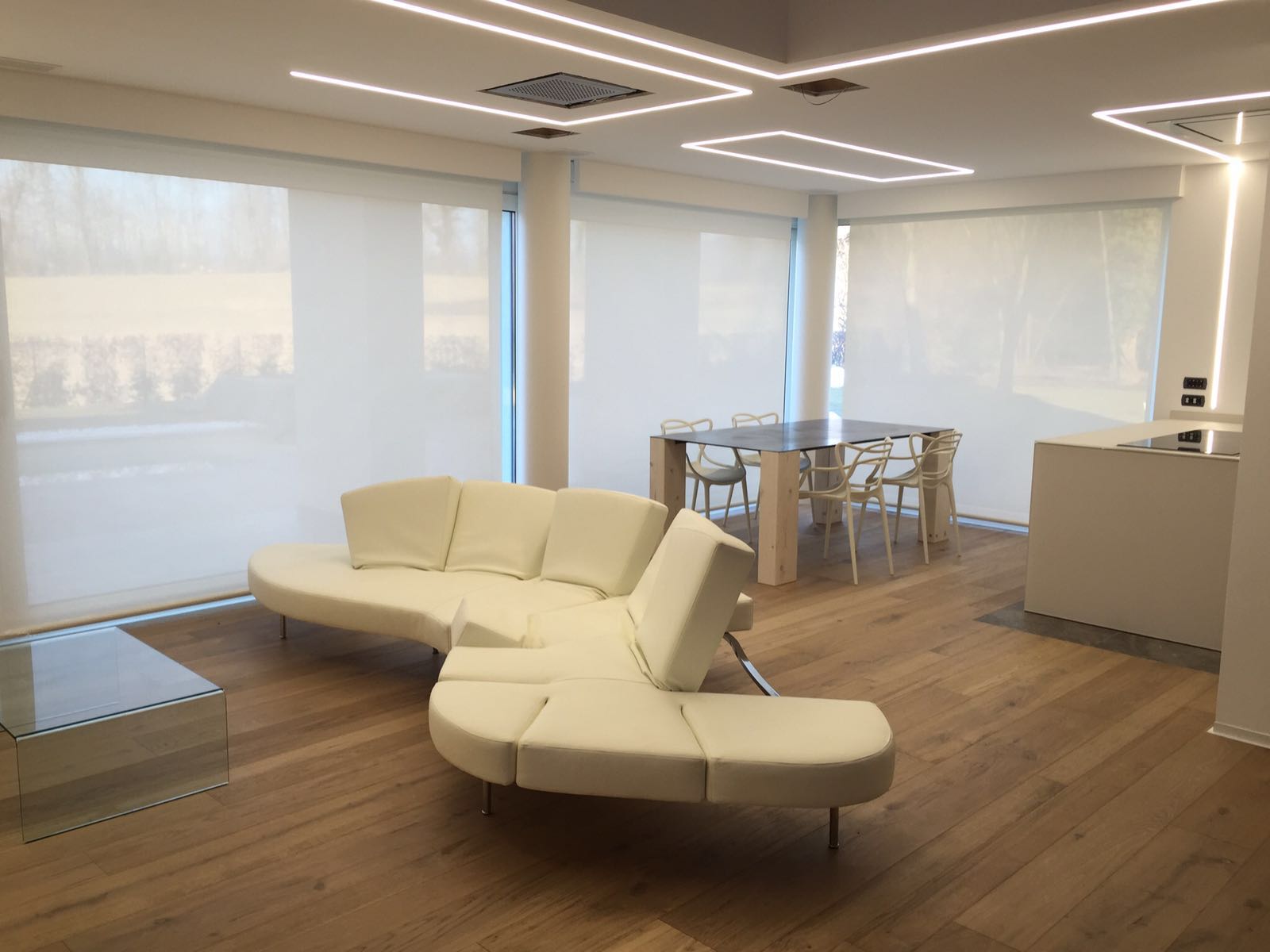 简约风格单家庭院住宅设计-31