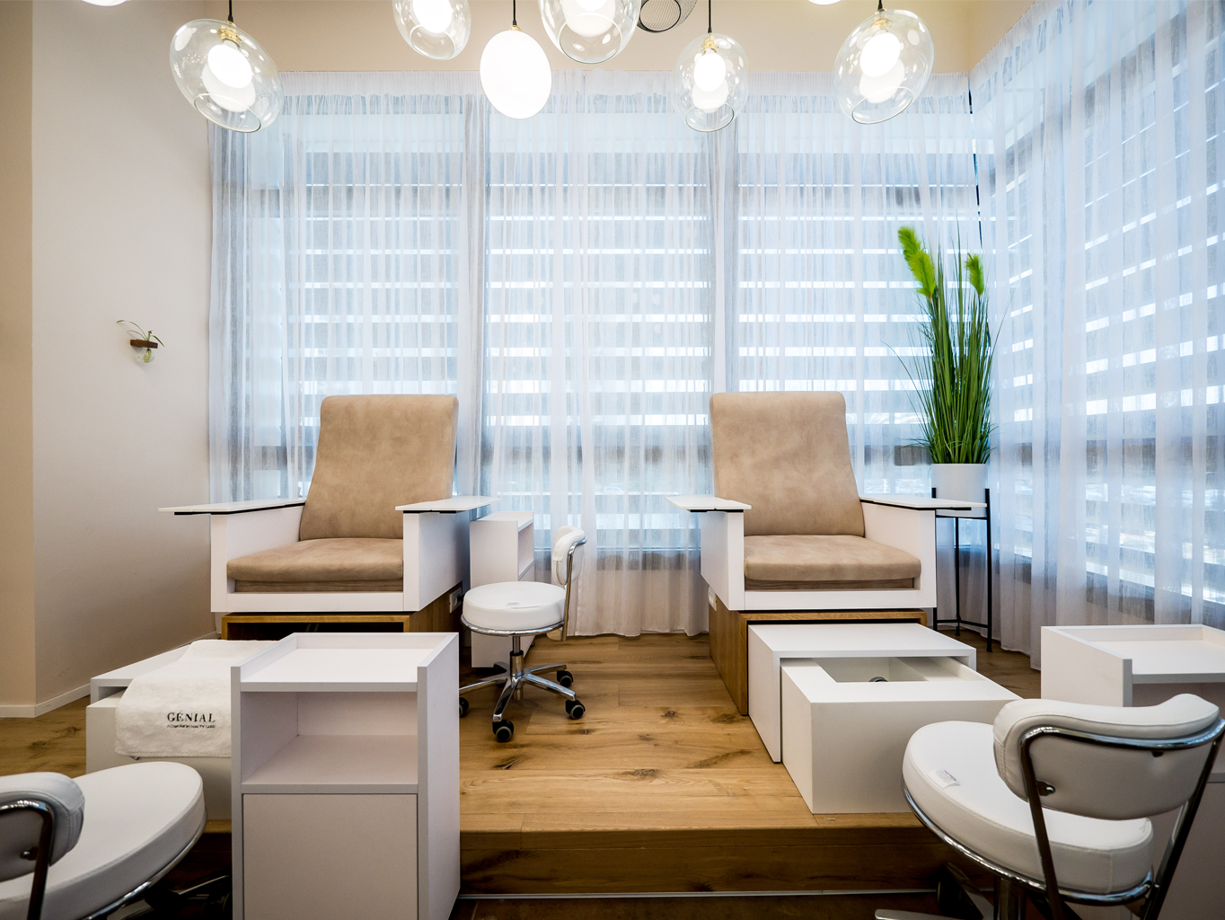 简约时尚的以色列美容沙龙设计-15