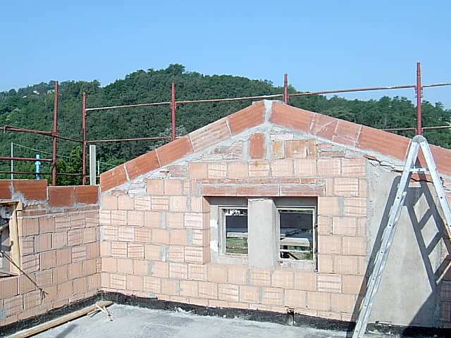 2000 年 Pedemontana 公寓修复 | 历史建筑的新生-23