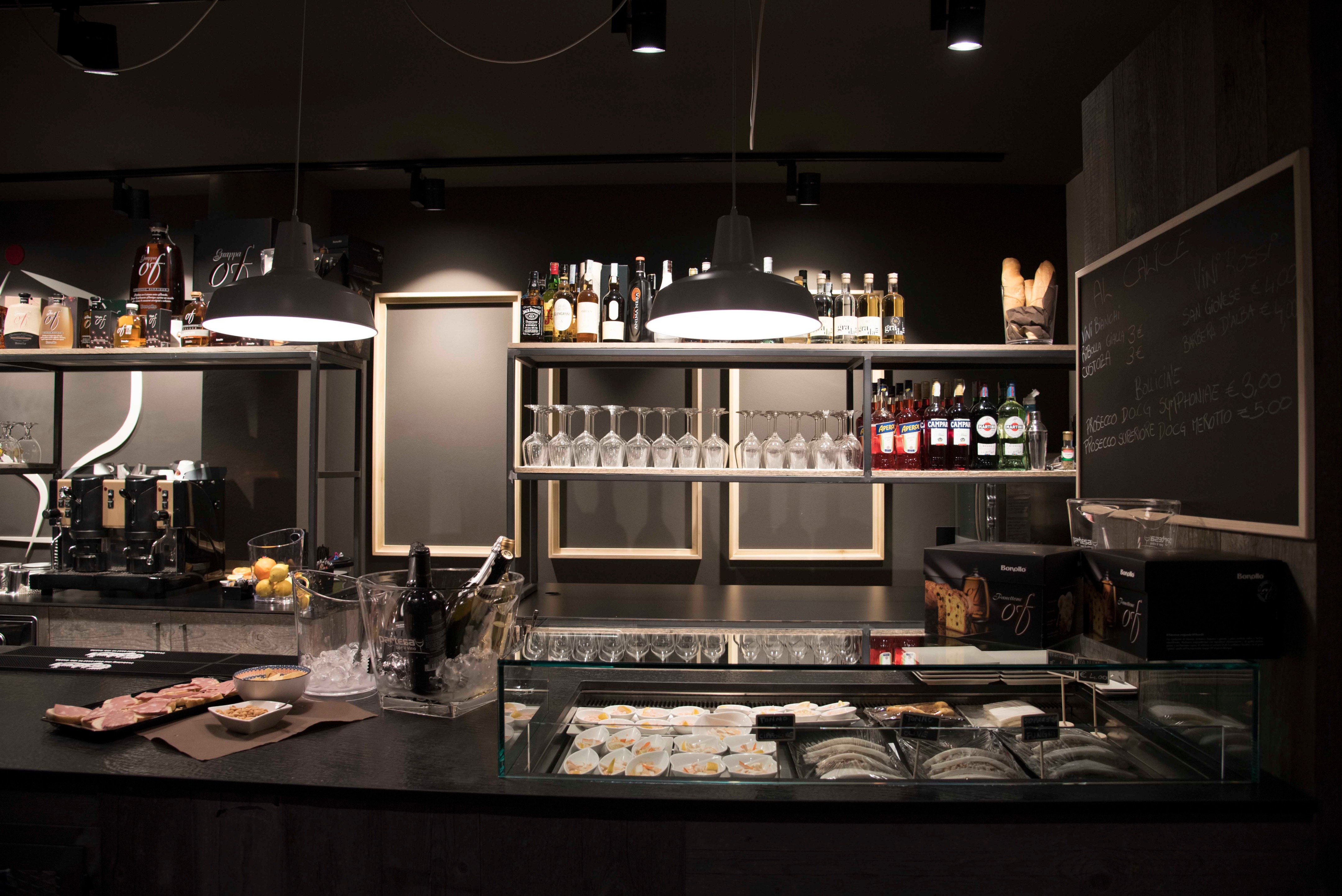 Wine Beer River 酒吧-3