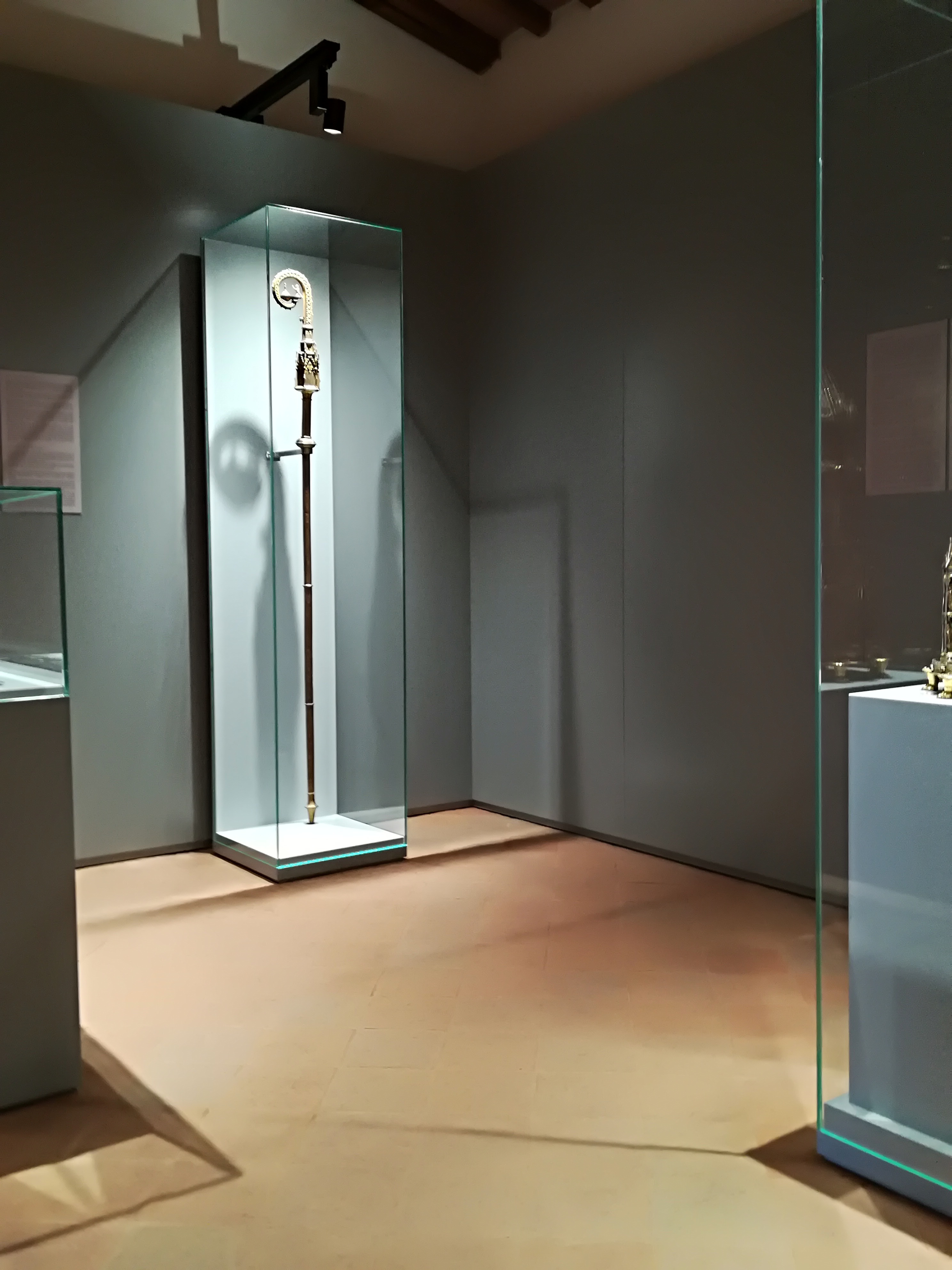 圣加尔加诺的金饰展览-3