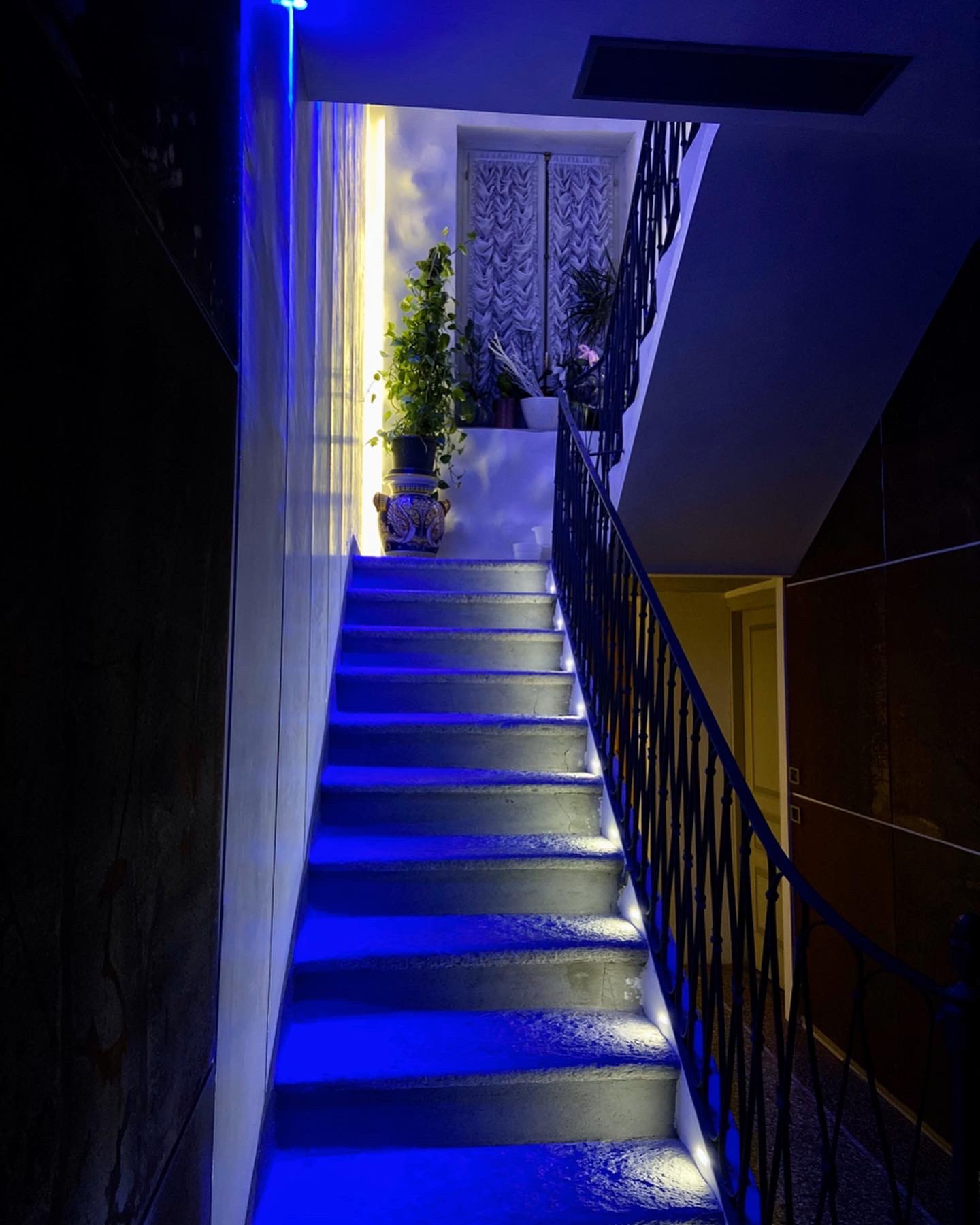 私人住宅酒窖设计-7