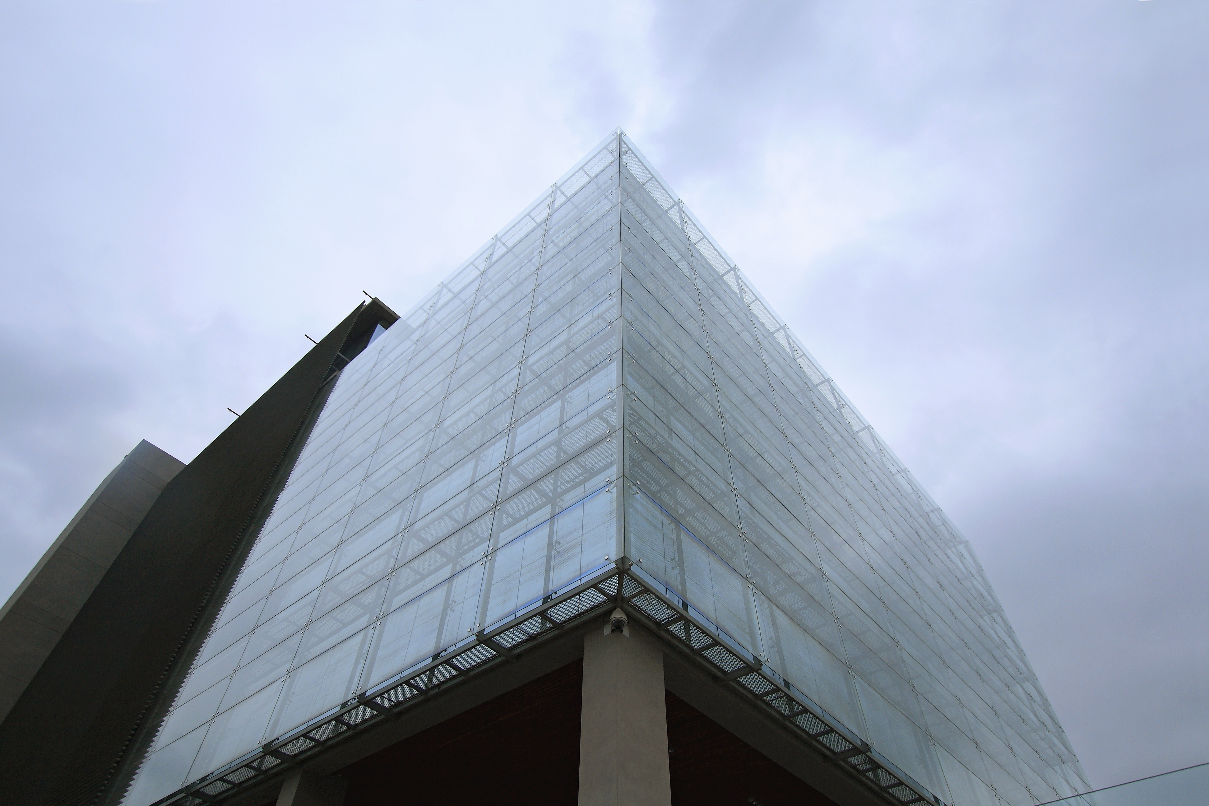 Centro Empresarial Cronos——现代办公建筑的绿色与功能融合-14