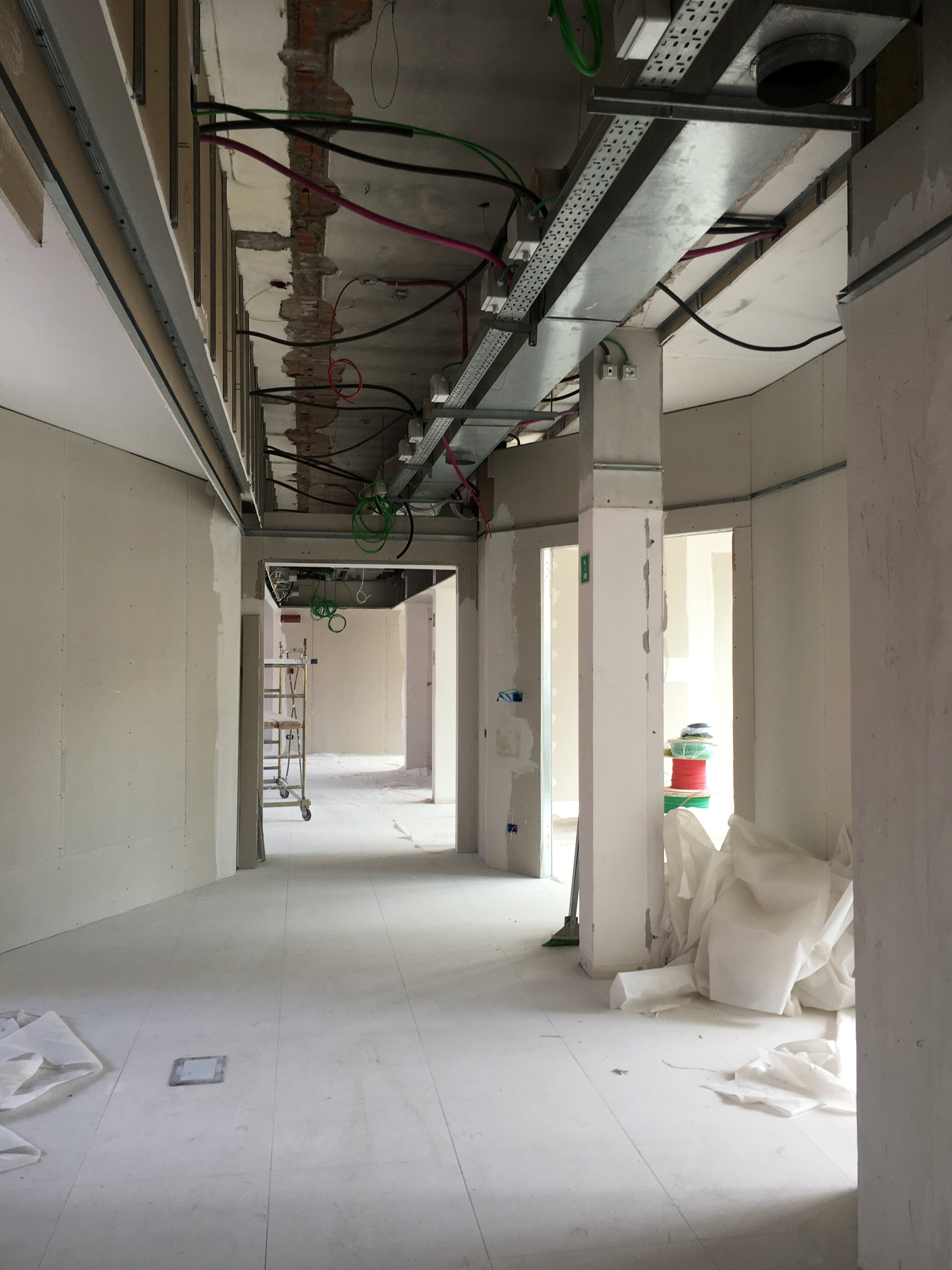 药企总部百年老建筑的现代改造-9