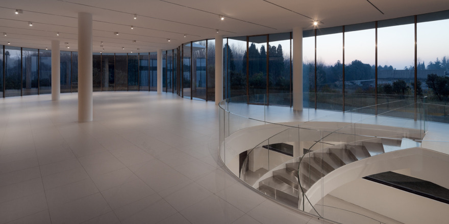 意式风格的 Secco Sistemi 总部办公空间设计-31