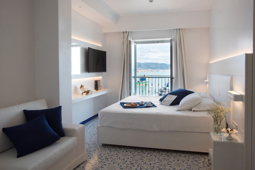 劳埃德拜亚酒店-7