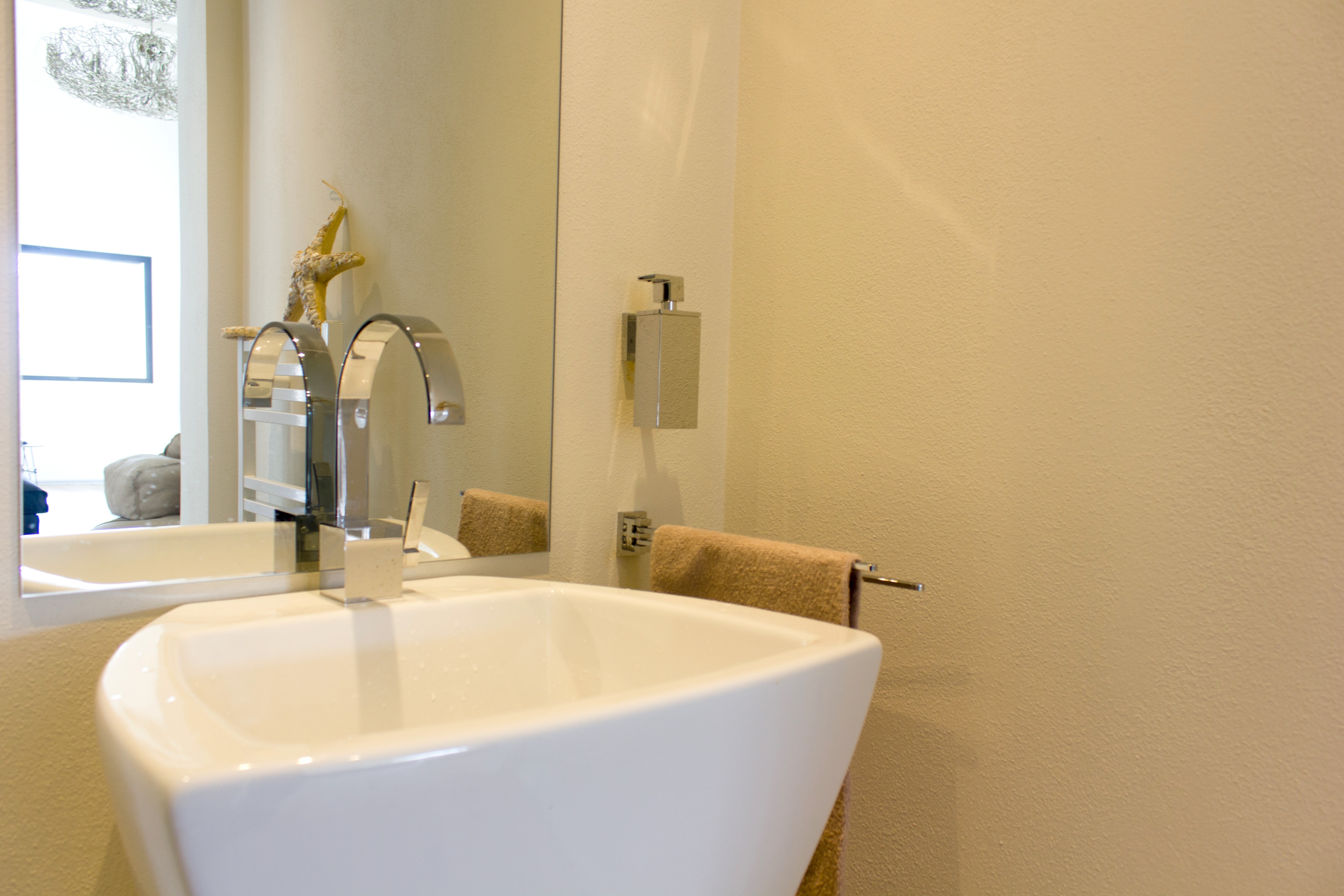 2017 年完成！Cannes 别墅重建项目-23