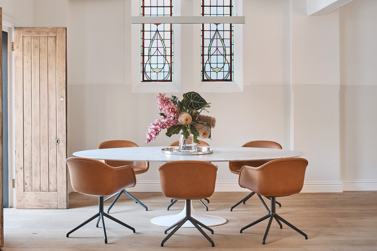 Squillace Architects:古老教堂改造工作空间-12