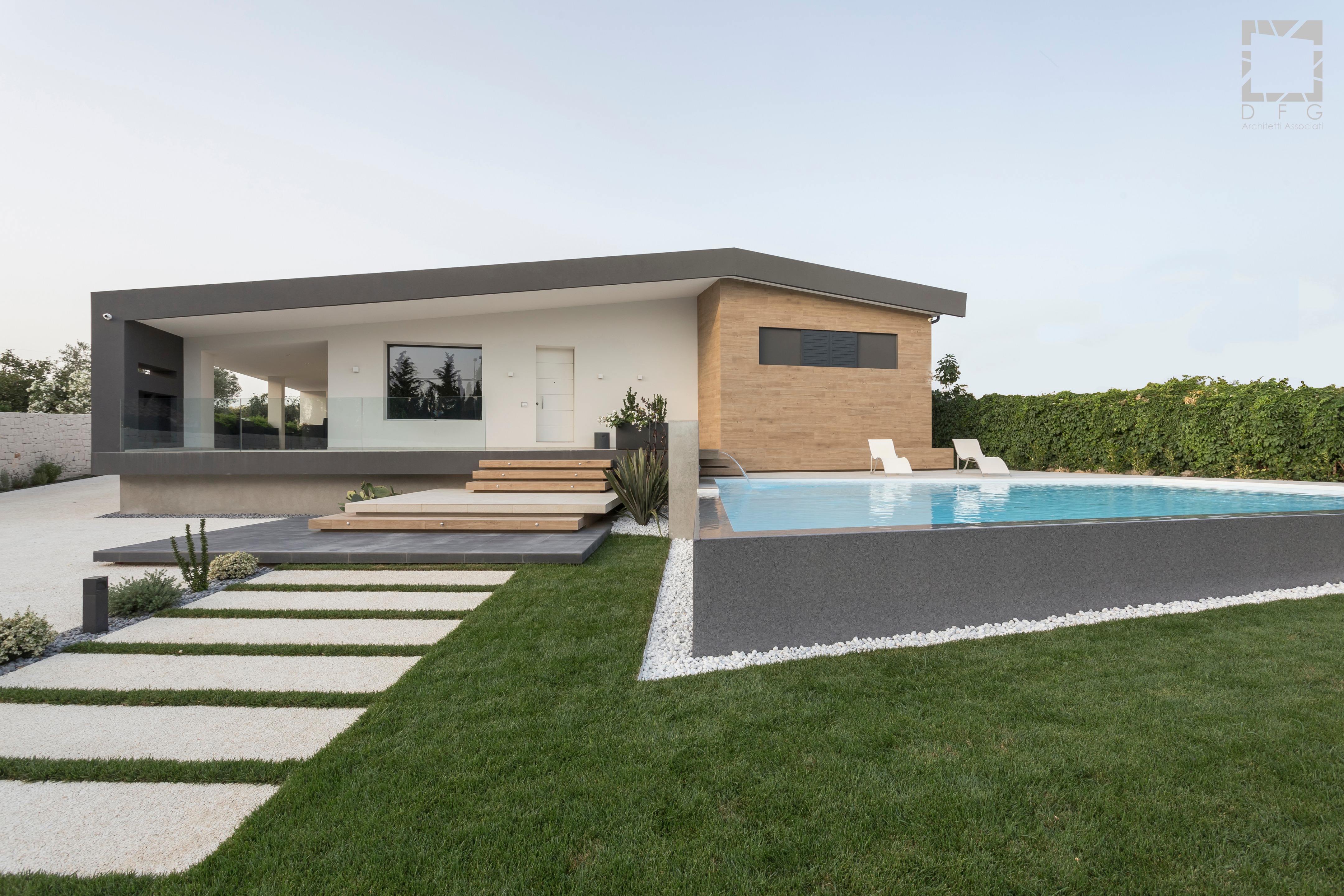 乡间别墅的屋顶奇观-20